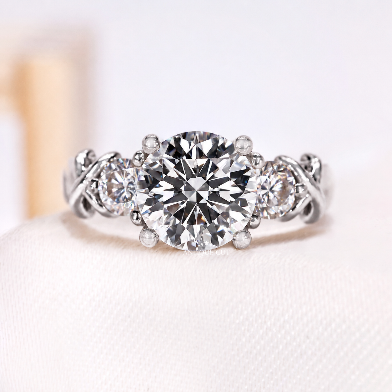 10k White Gold, 14k White Gold, 18k White Gold, Platinum
