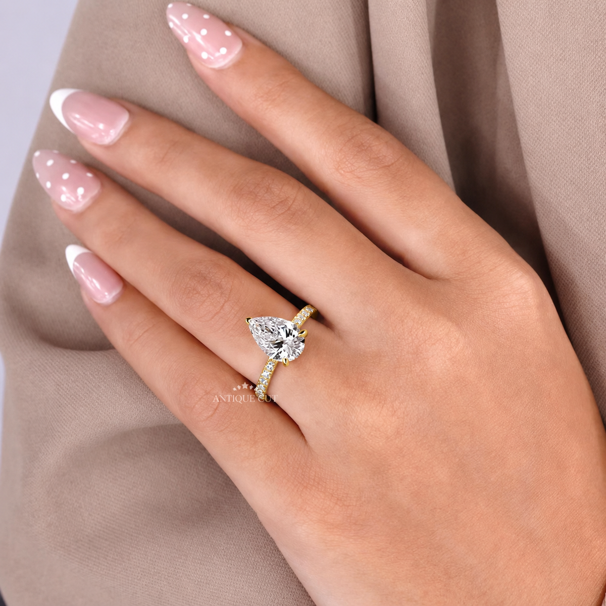10k Yellow Gold, 14k Yellow Gold, 18k Yellow Gold