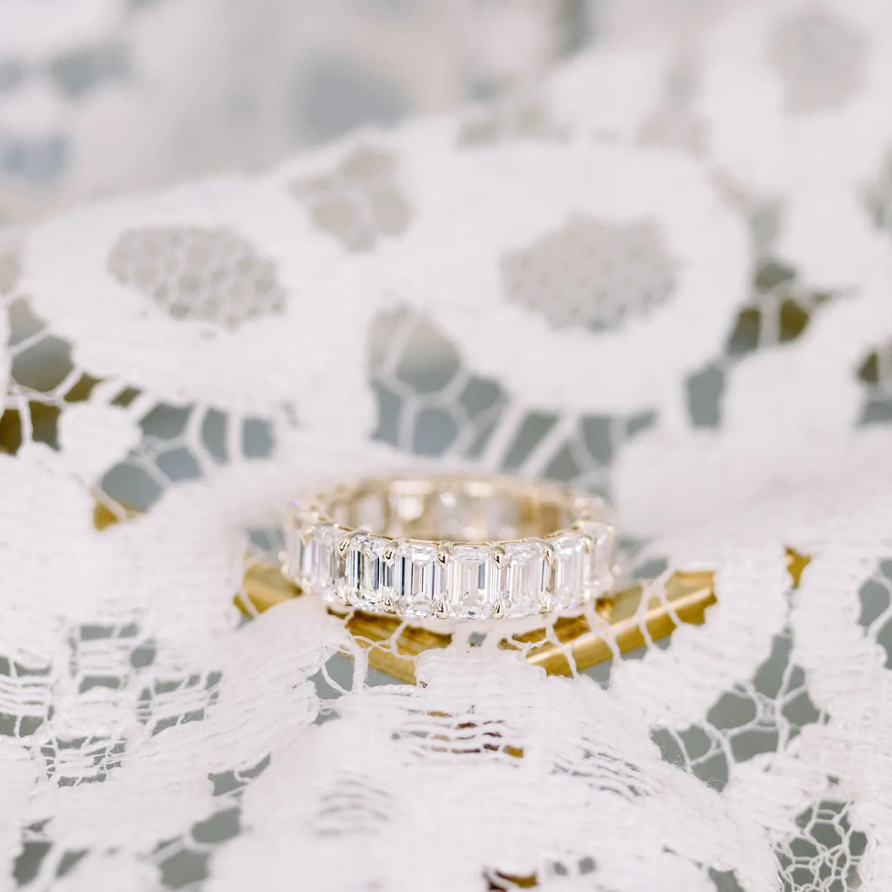 #Color_Yellow Gold