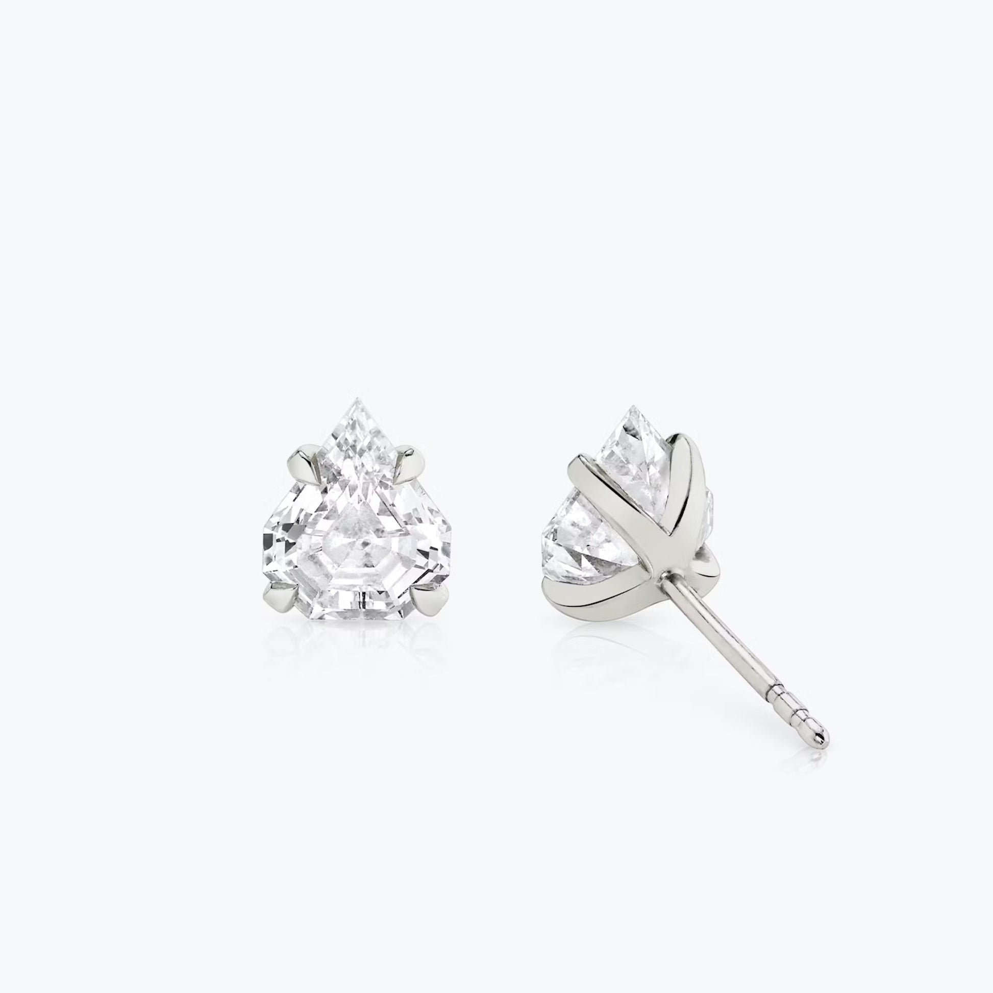 Antique Cut Stud