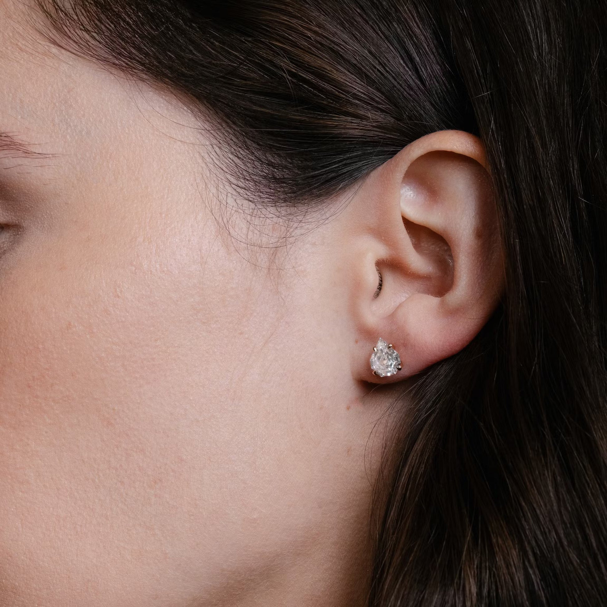 Antique Cut Stud