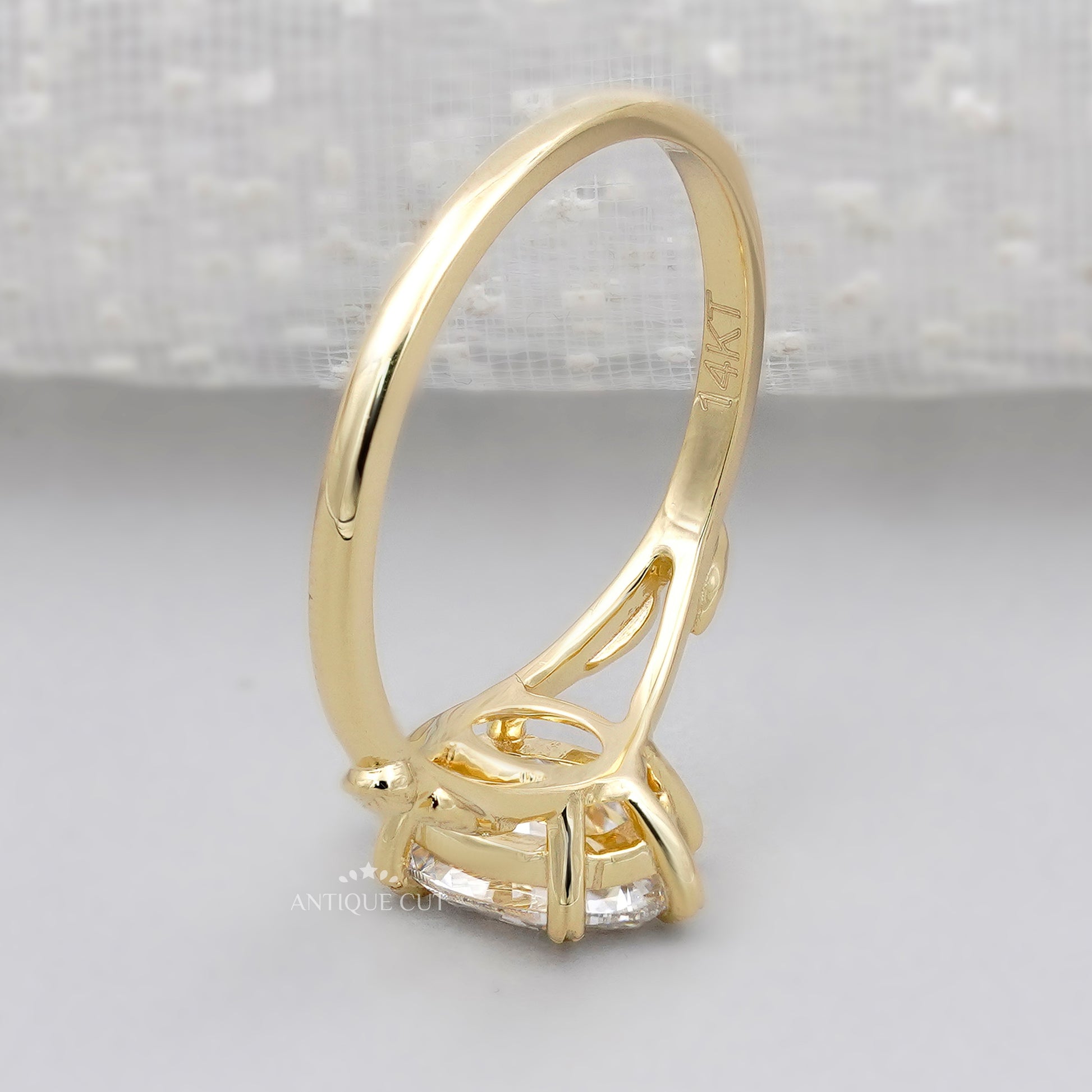 Floral Leaf Design With Vintage Oval Diamond Ring