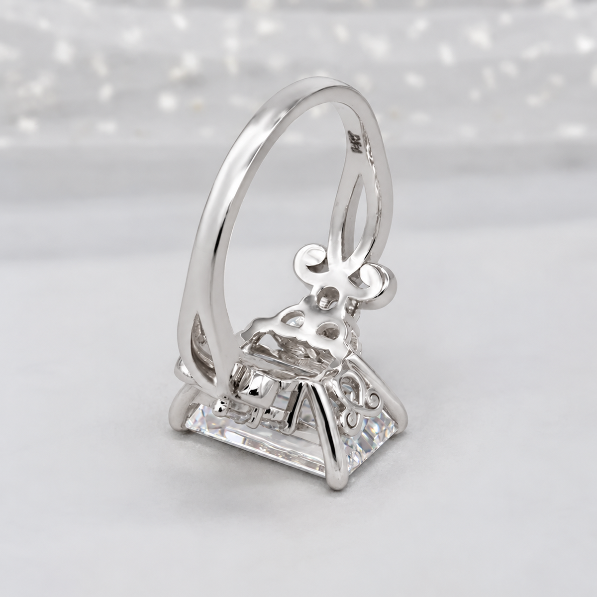 10k White Gold, 14k White Gold, 18k White Gold, Platinum