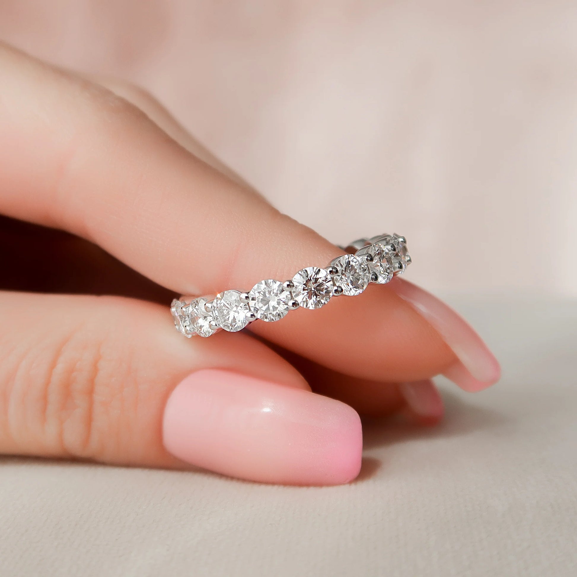 #Color_White Gold_4.5tcw