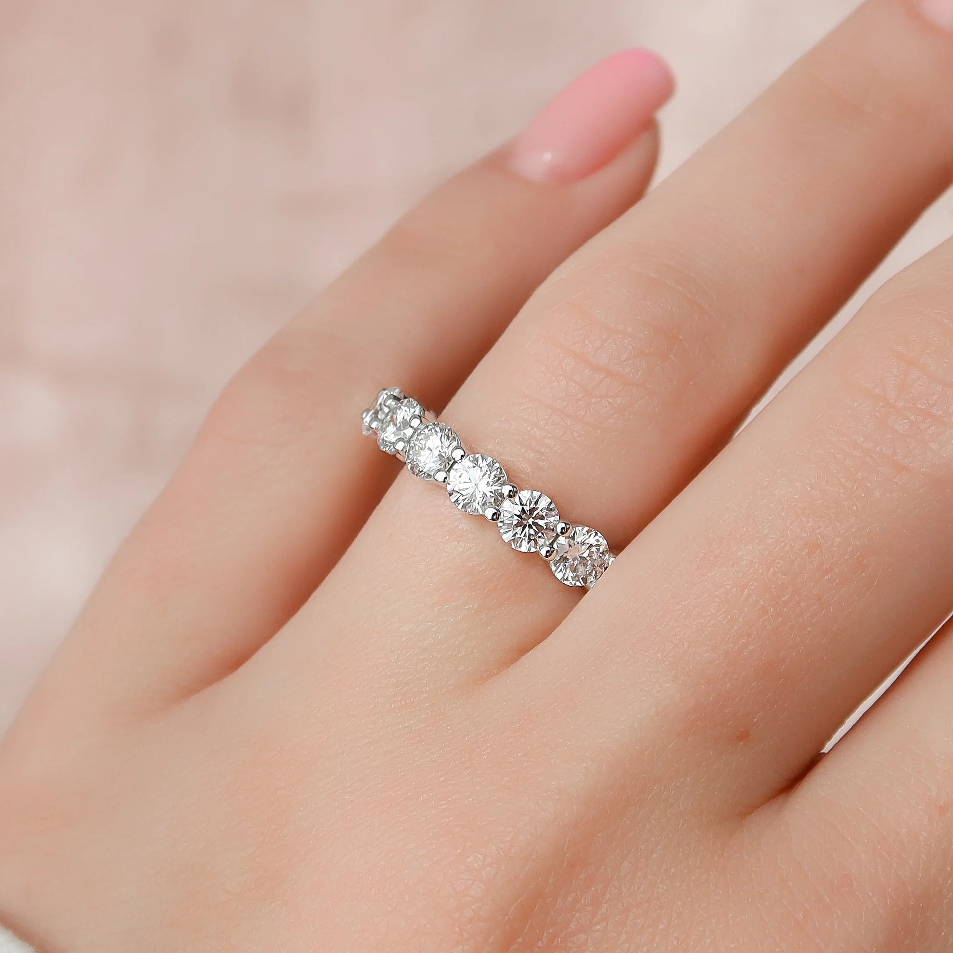 #Color_White Gold_4.5tcw