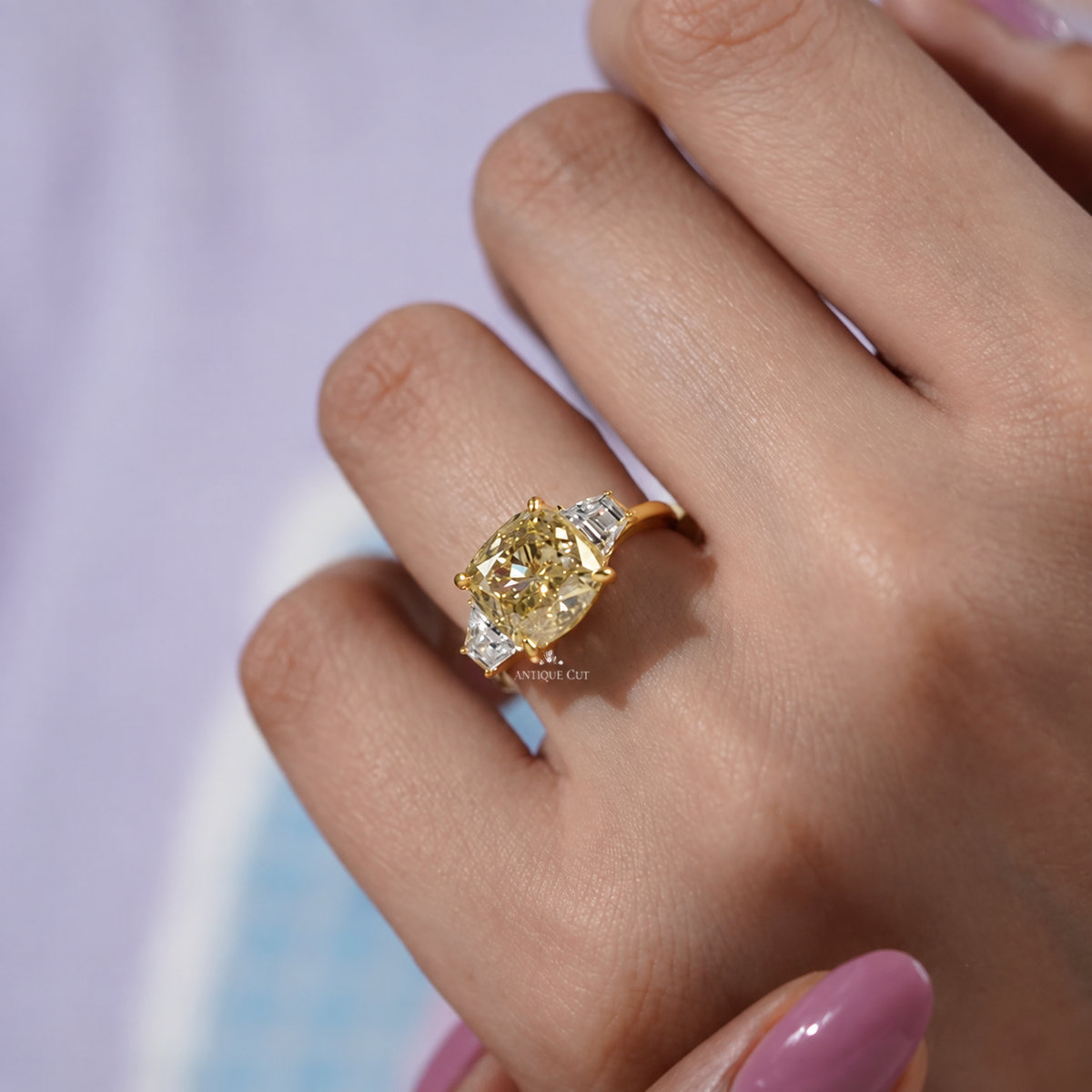 10k Yellow Gold, 14k Yellow Gold, 18k Yellow Gold