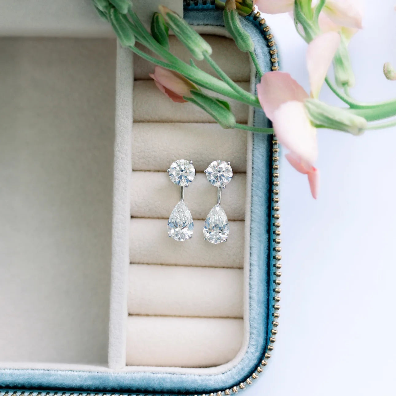 #Color_White Gold
