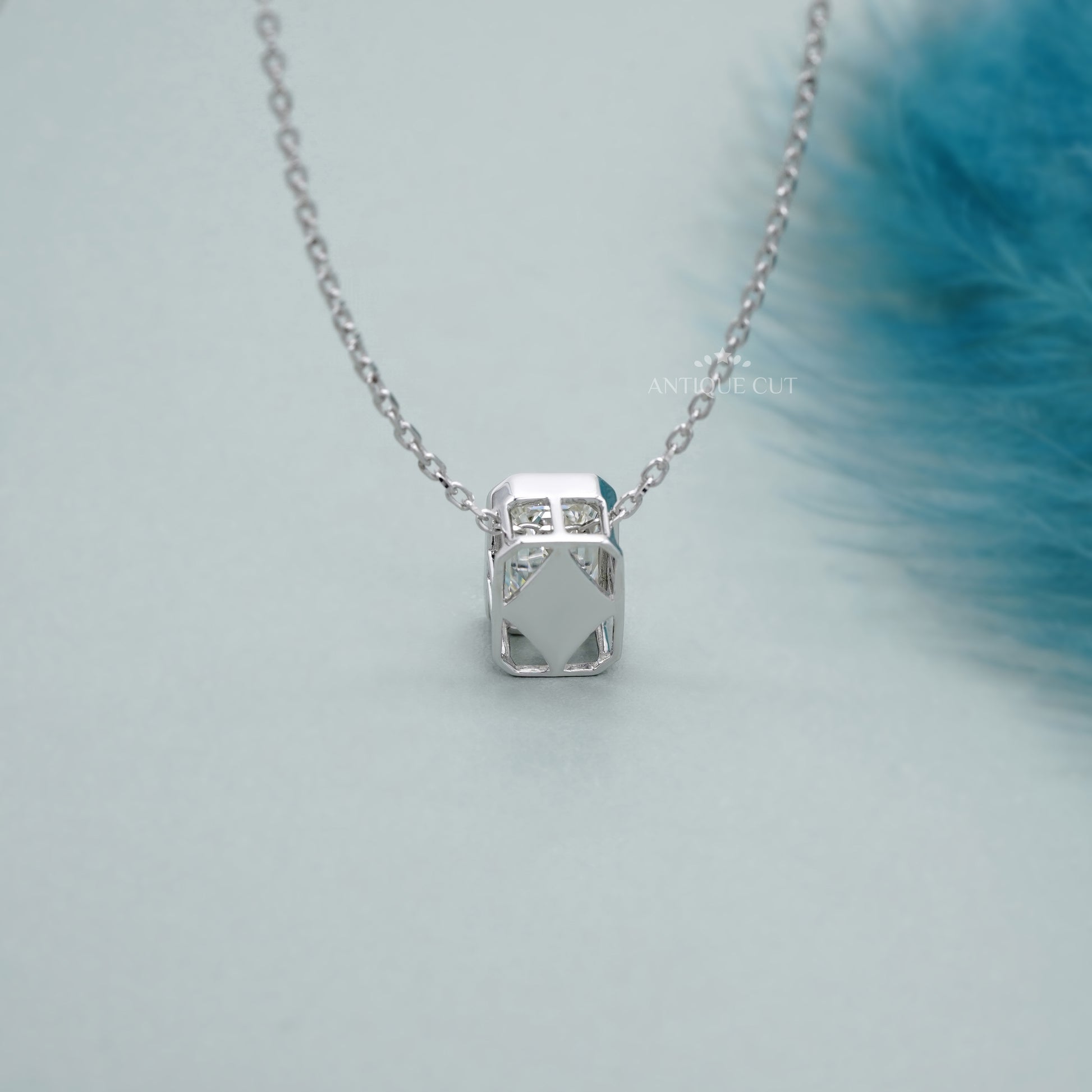 Emerald 3.00ct Lab Grown Pendant Necklace | Featuring Bezel Setting | Minimalist Style | IGI Certified