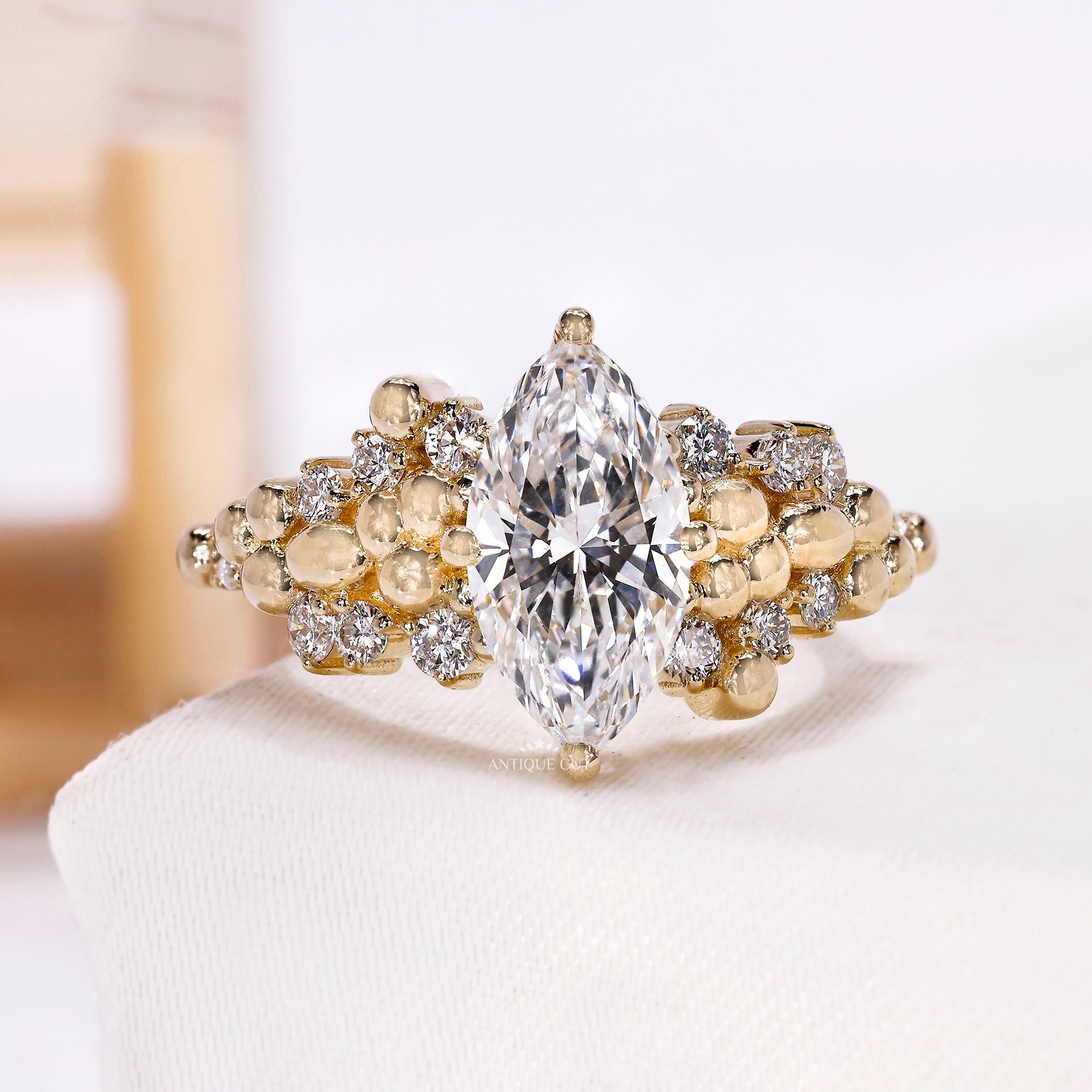 10k Yellow Gold, 14k Yellow Gold, 18k Yellow Gold