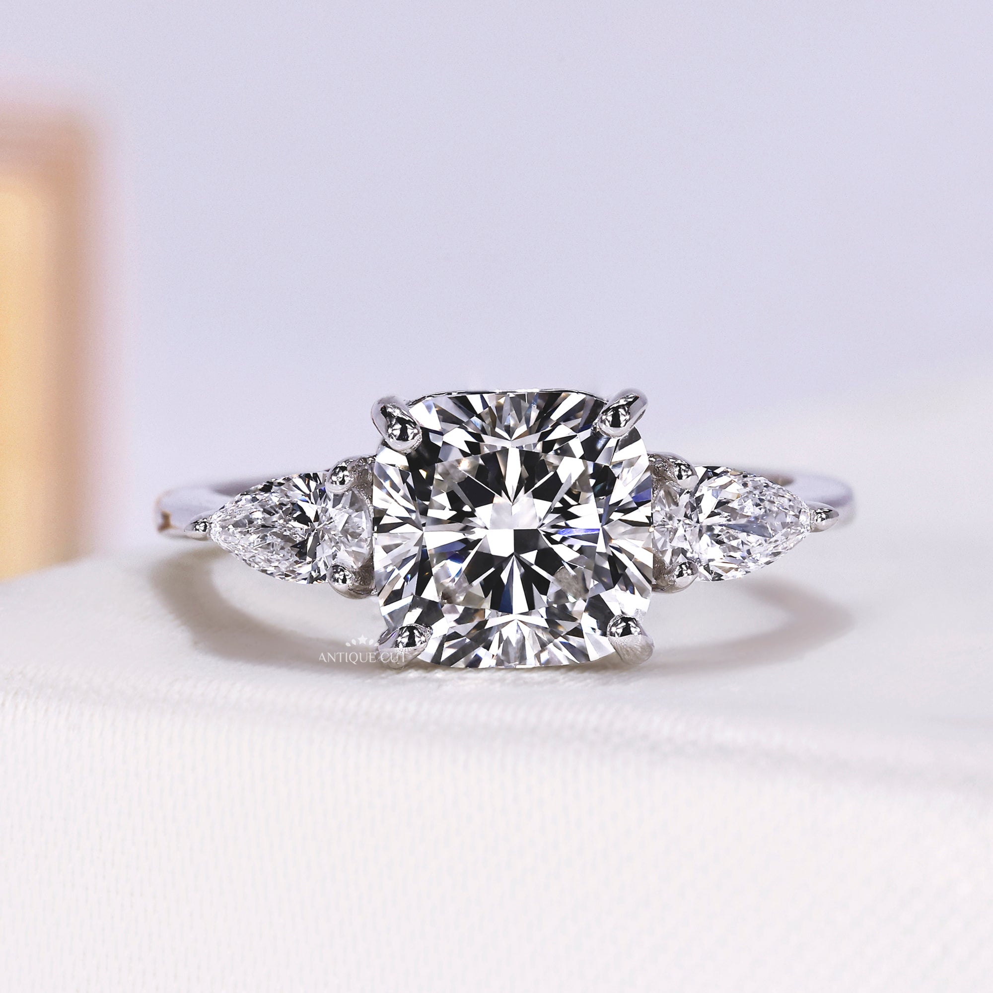 10k White Gold, 14k White Gold, 18k White Gold, Platinum