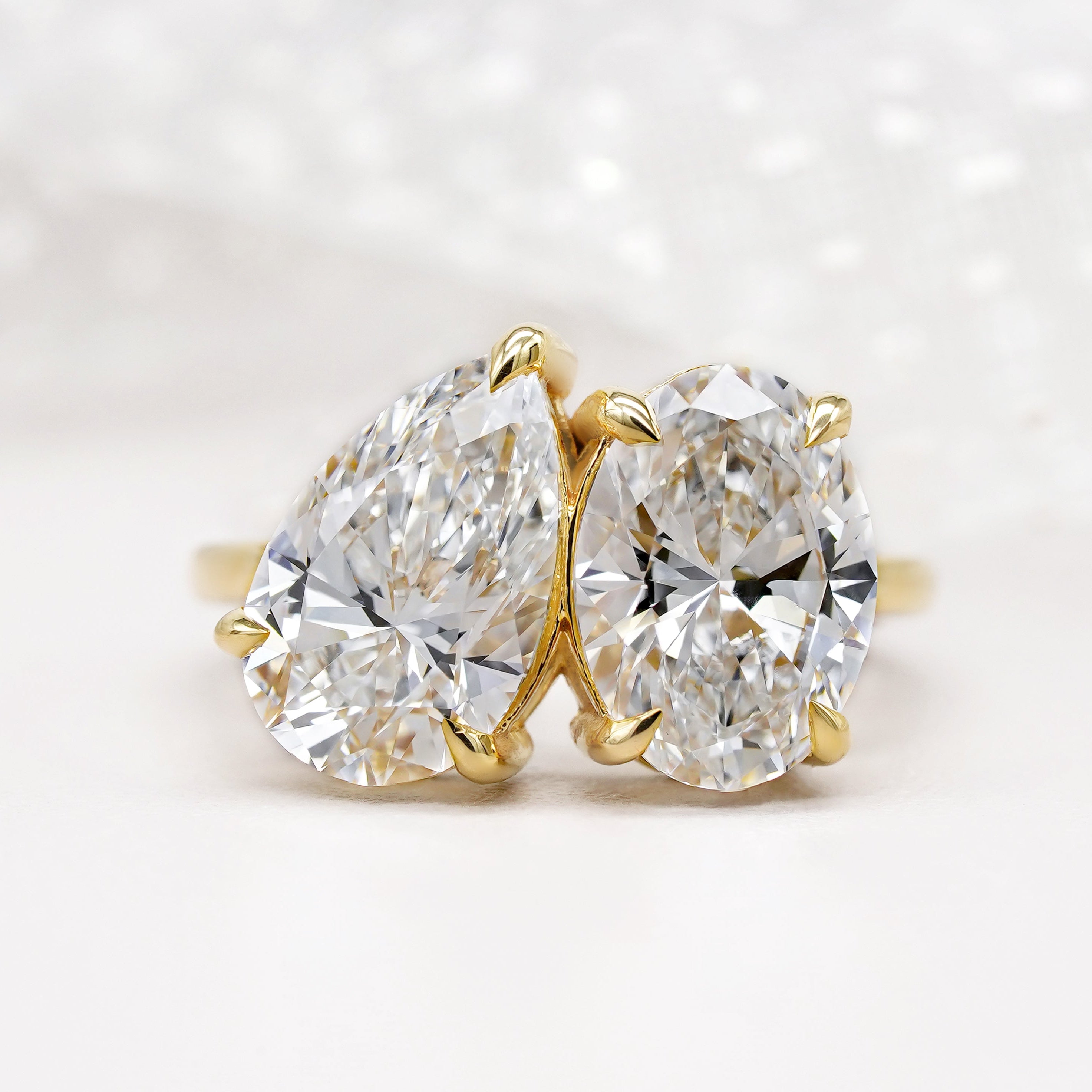 Lab grown Toi Et Moi diamond ring yellow gold