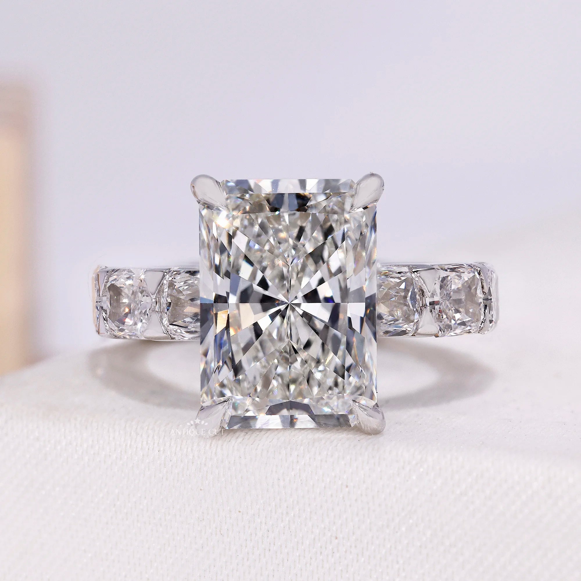 10k White Gold, 14k White Gold, 18k White Gold, Platinum