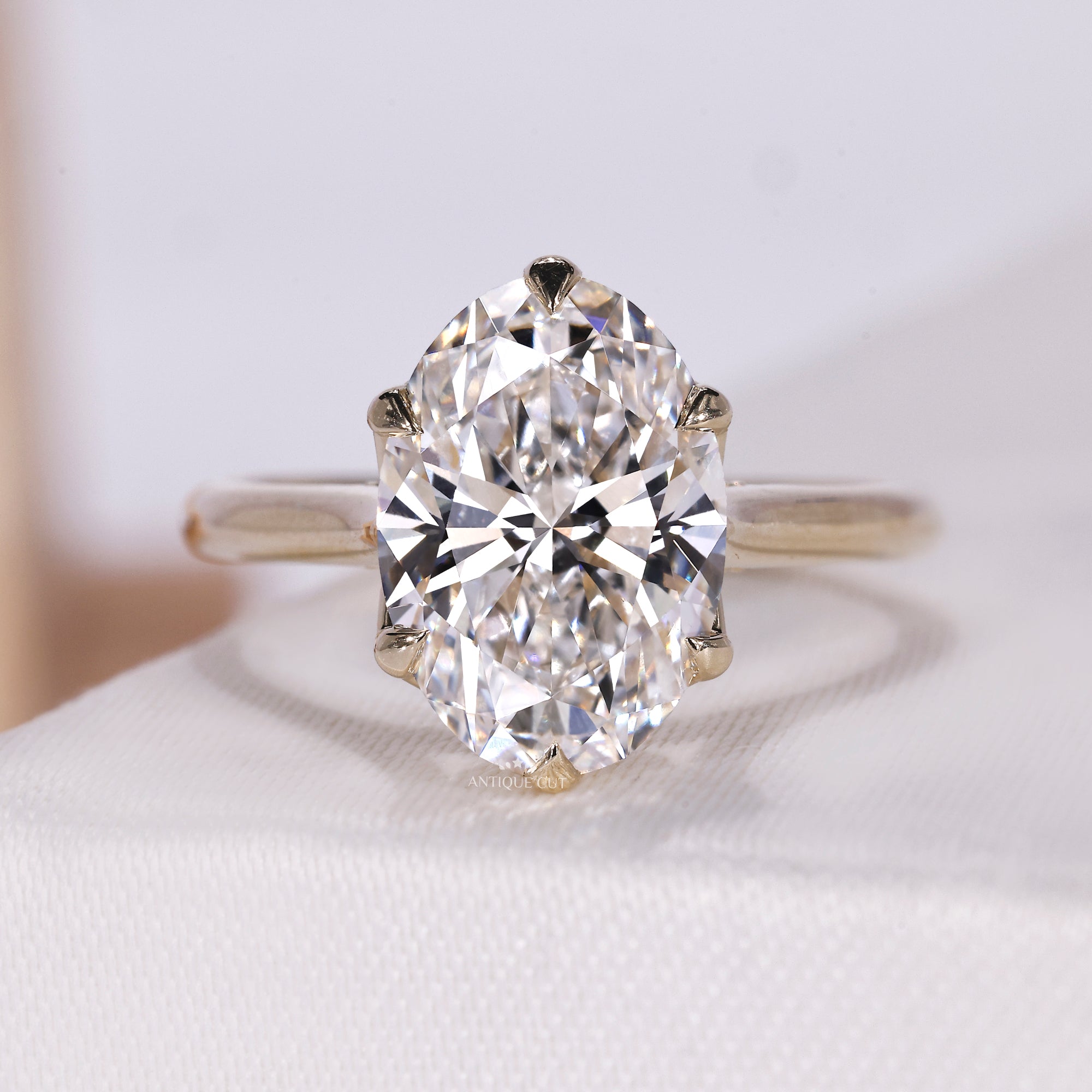 Oval Diamond Solitaire Accent Stones Vintage-Style Cathedral ring