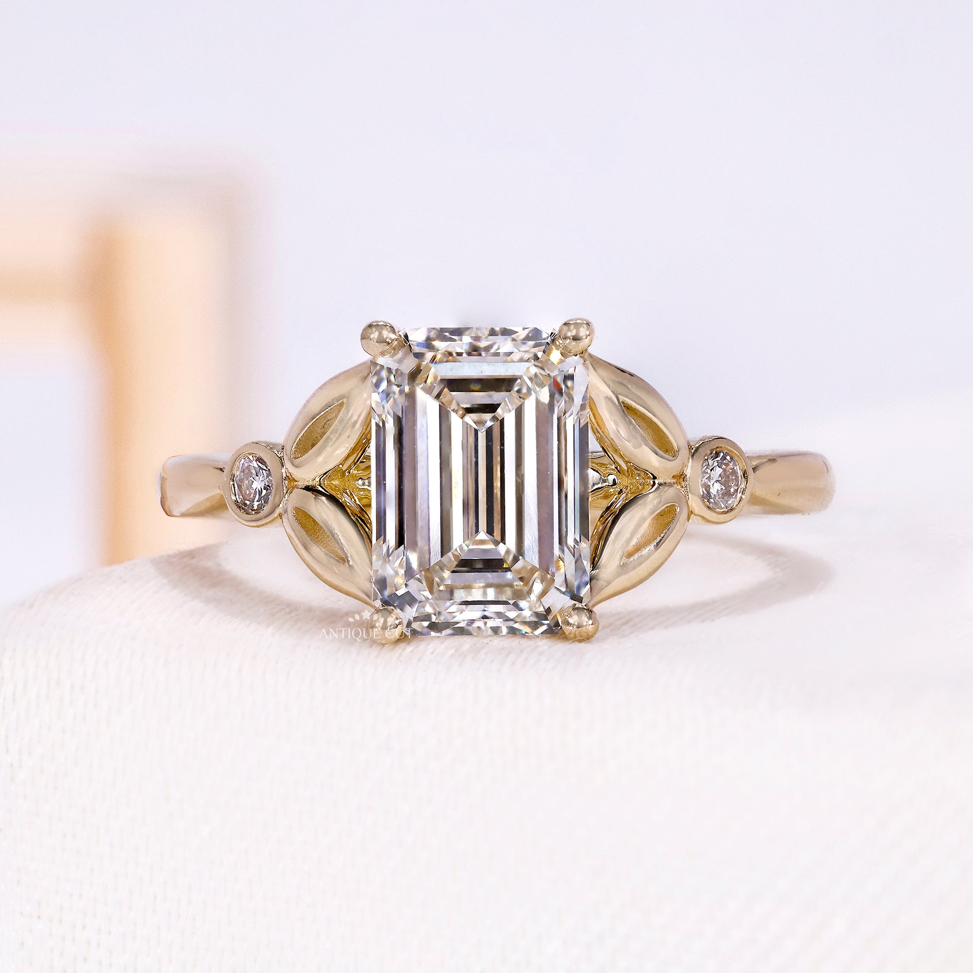 10k Yellow Gold, 14k Yellow Gold, 18k Yellow Gold