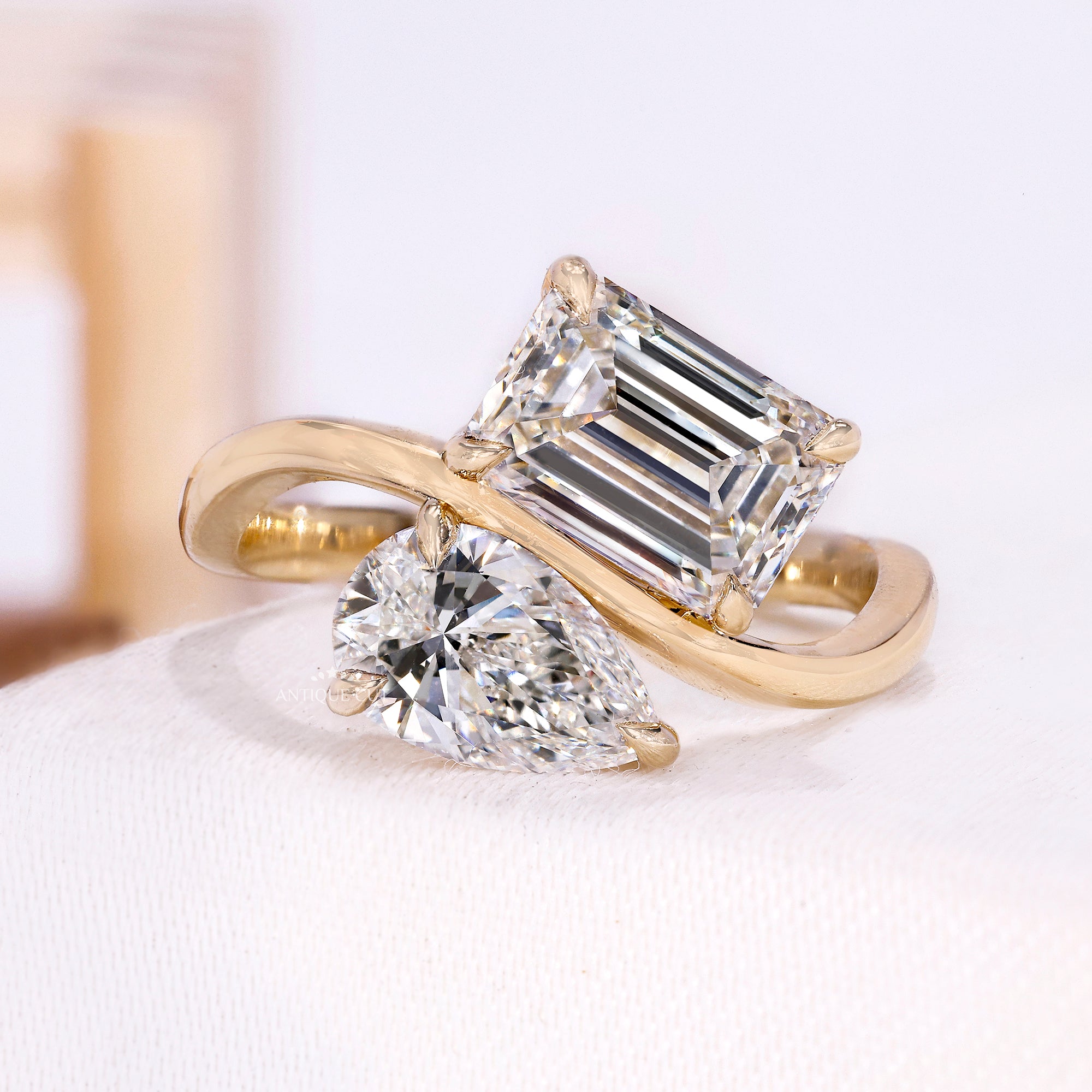 10k Yellow Gold, 14k Yellow Gold, 18k Yellow Gold