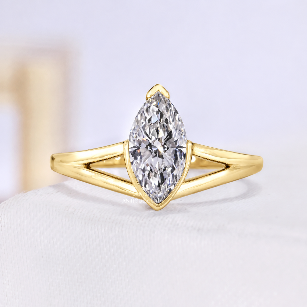 10k Yellow Gold, 14k Yellow Gold, 18k Yellow Gold