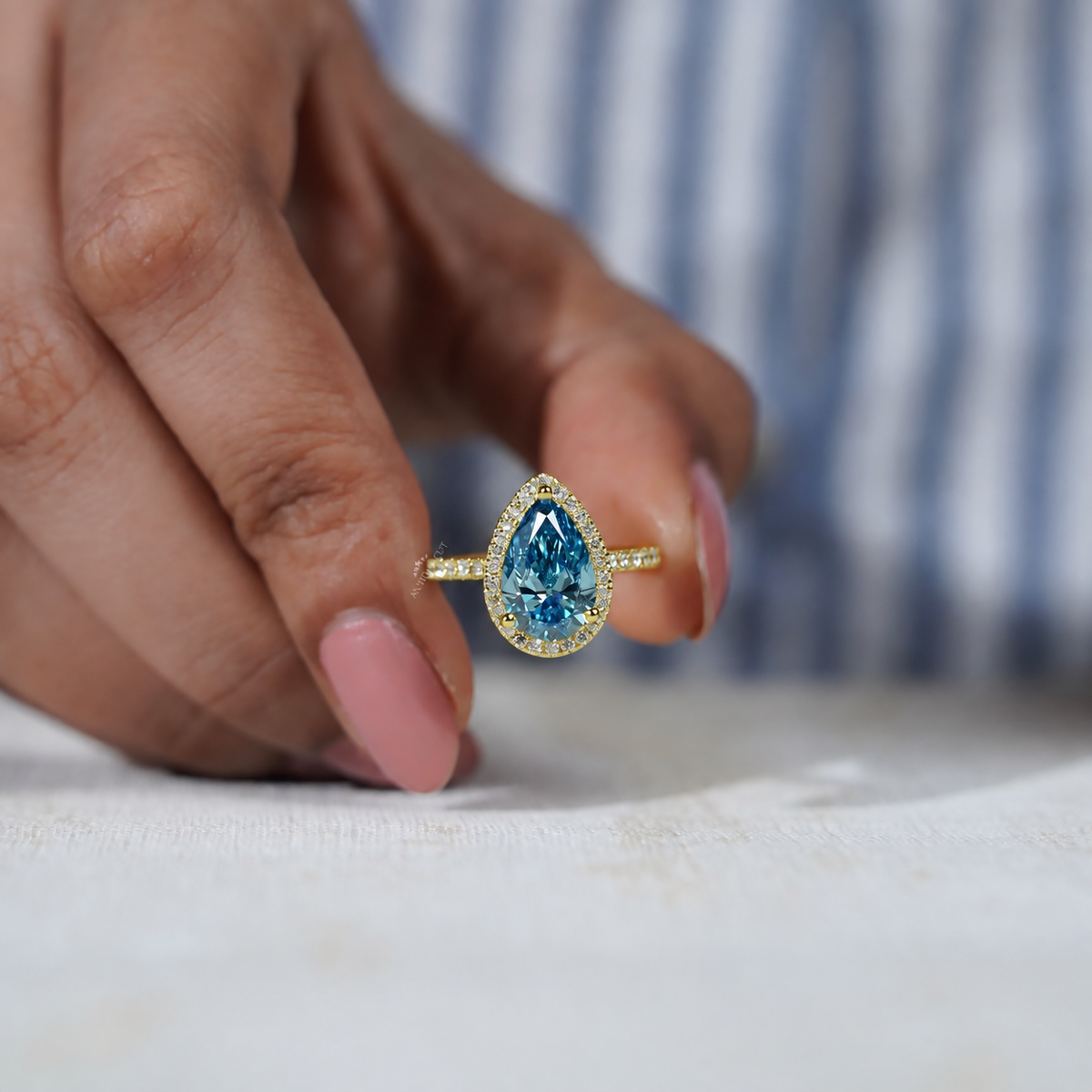 10k Yellow Gold, 14k Yellow Gold, 18k Yellow Gold