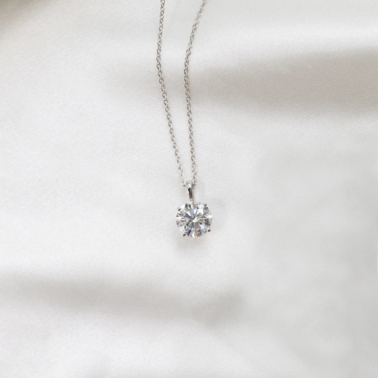 #Color_White Gold