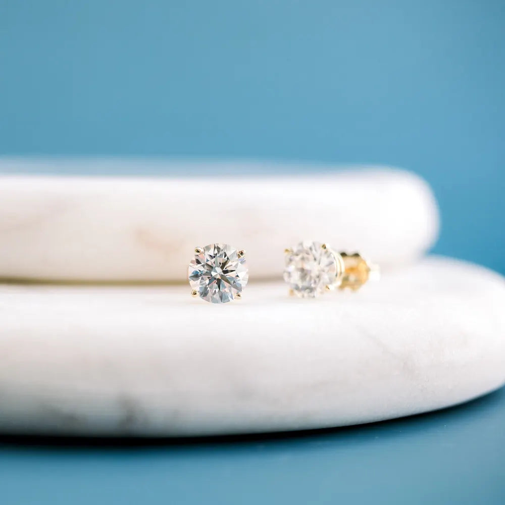 Round Lab Grown Diamond Stud Earring, EF Color, VS Clarity, IGI Certified