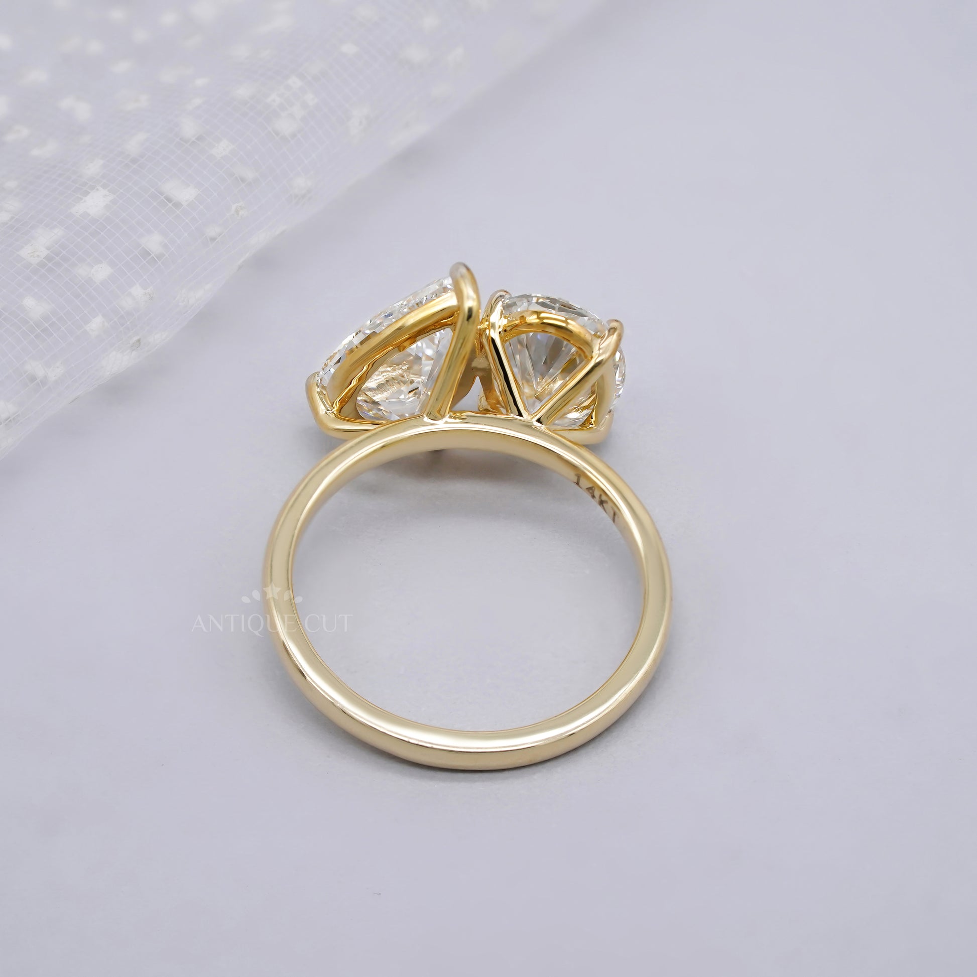 Toi et Moi 4.00tcw Lab Grown Diamond Ring | Oval & Pear | IGI Certified | Yellow Gold