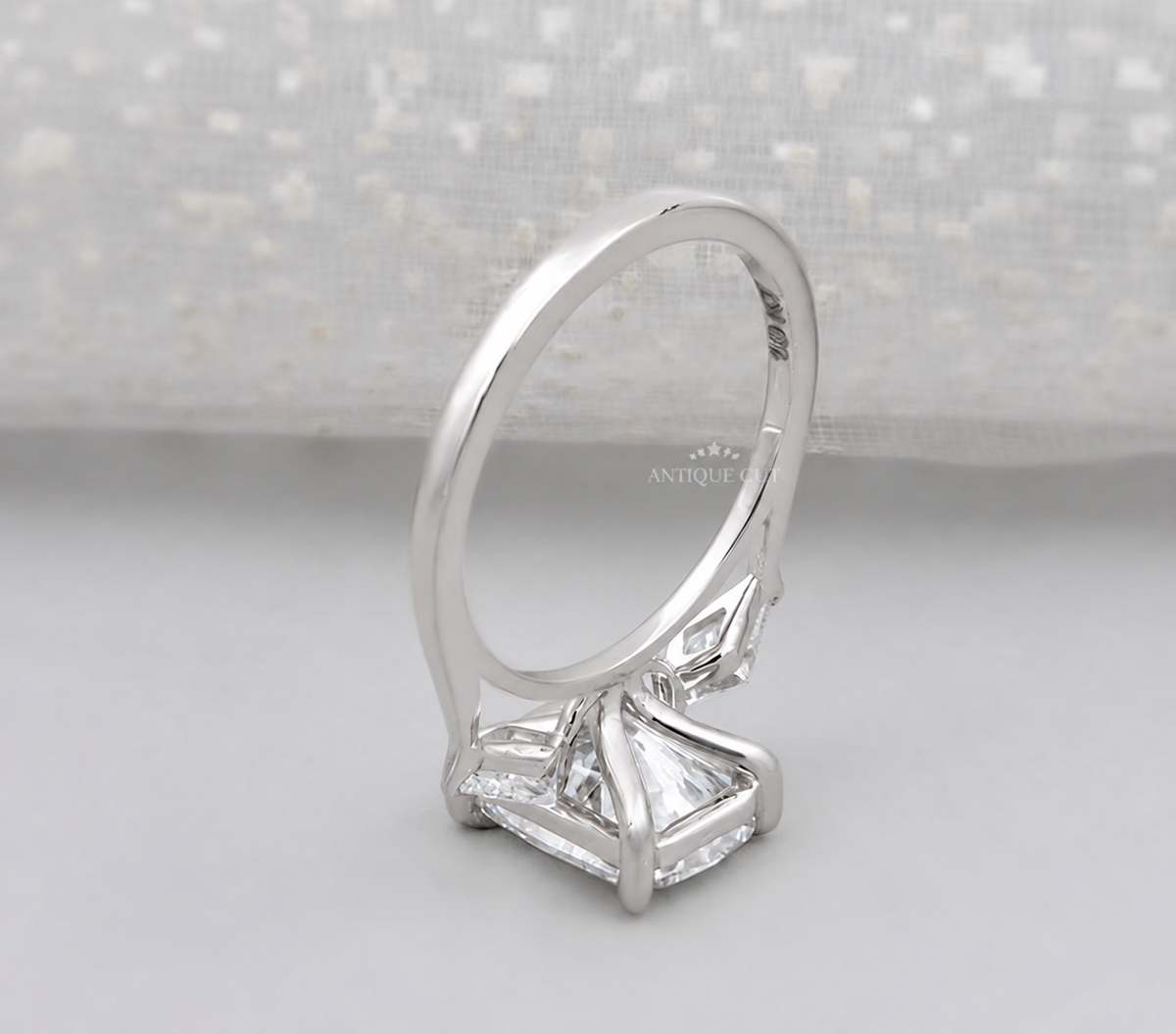 10k White Gold, 14k White Gold, 18k White Gold, Platinum