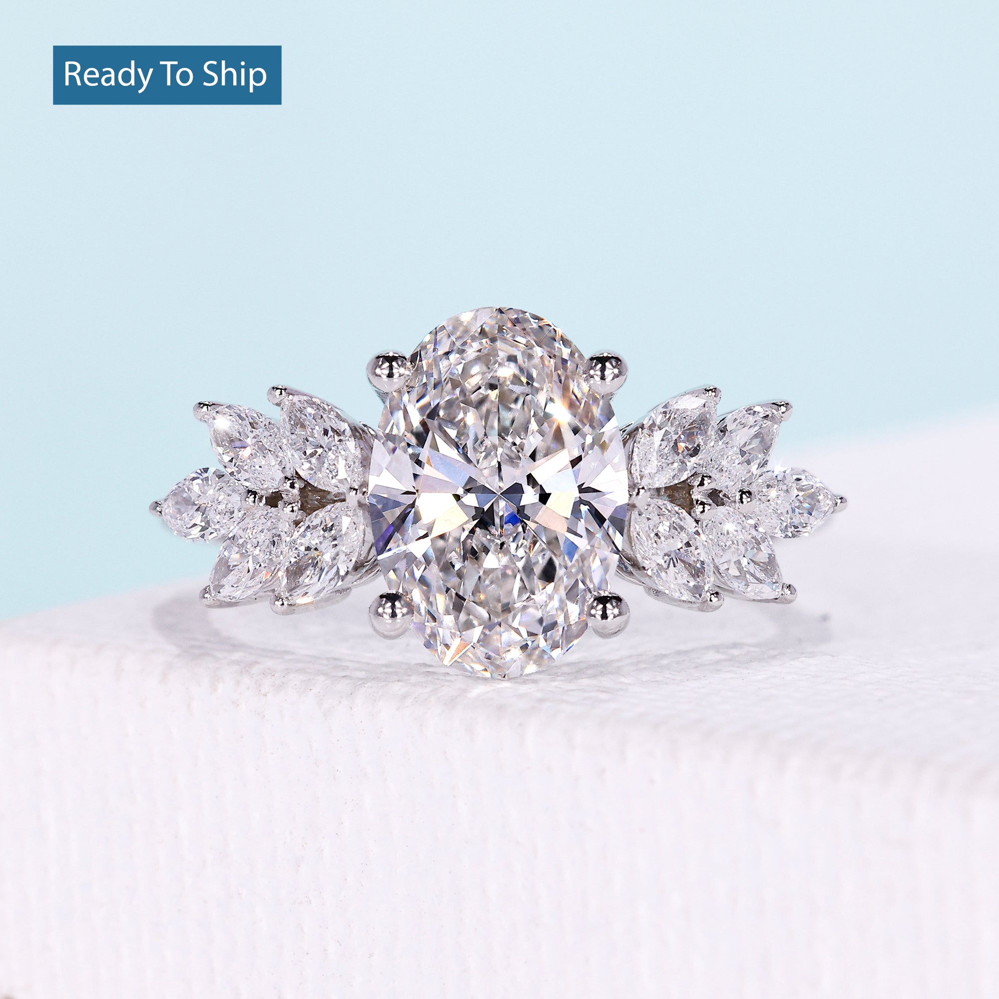 Antiquecut lab grown diamond ring with oval center stone design
