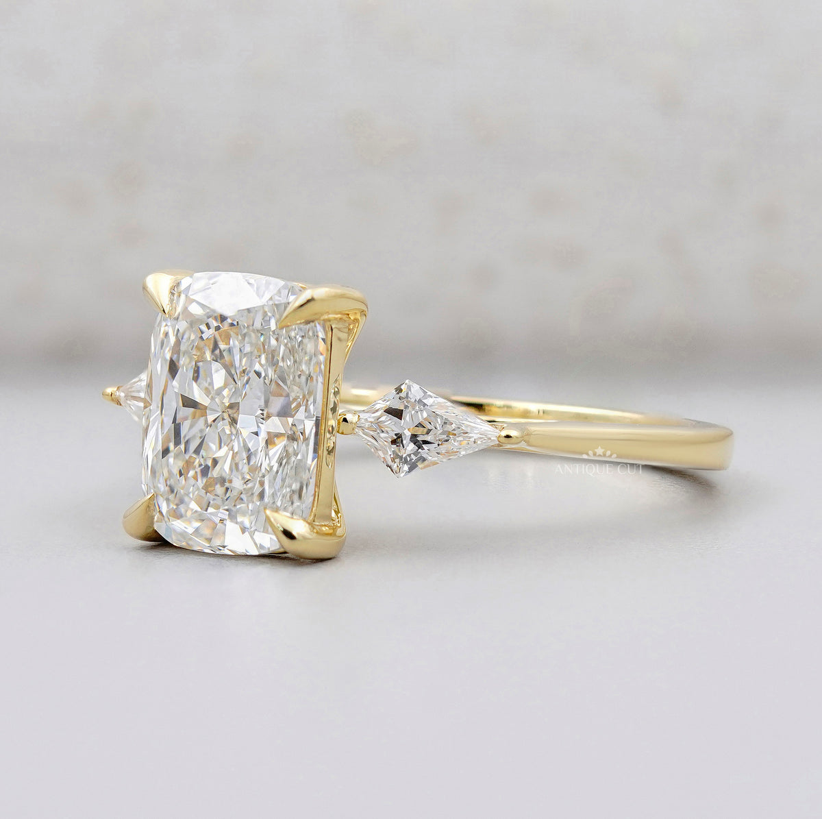 10k Yellow Gold, 14k Yellow Gold, 18k Yellow Gold