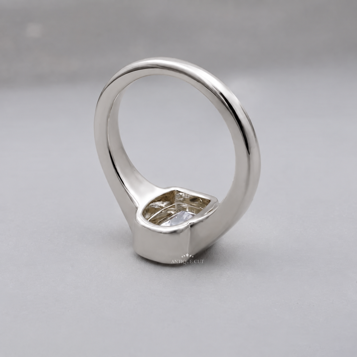 10k White Gold, 14k White Gold, 18k White Gold, Platinum