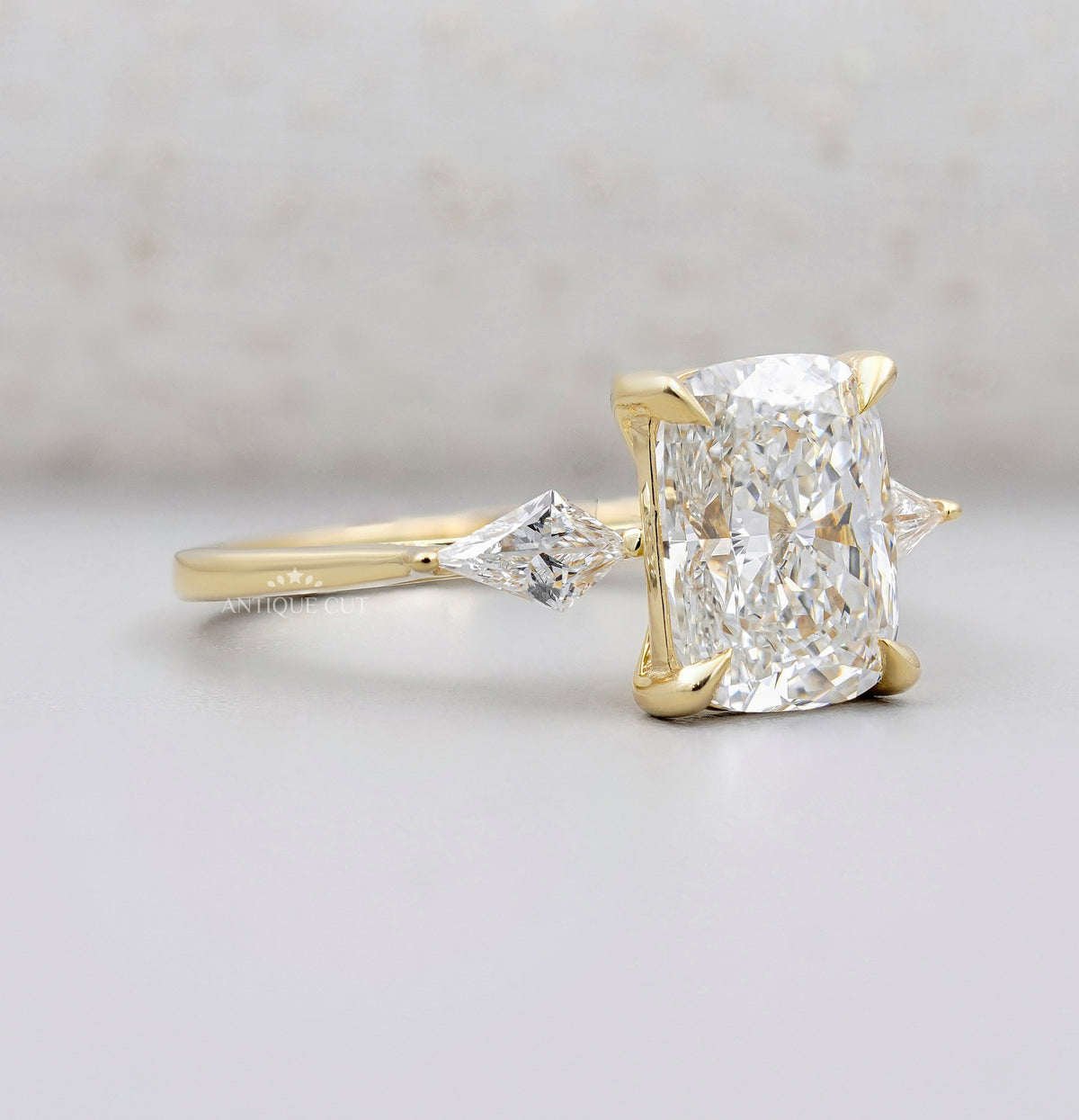 10k Yellow Gold, 14k Yellow Gold, 18k Yellow Gold