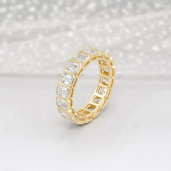 Emerald lab diamond eternity band