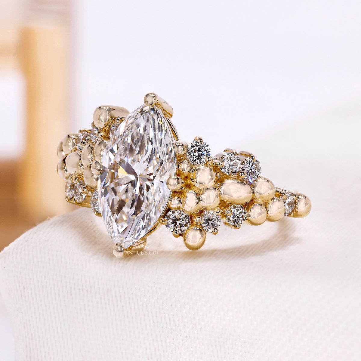 10k Yellow Gold, 14k Yellow Gold, 18k Yellow Gold
