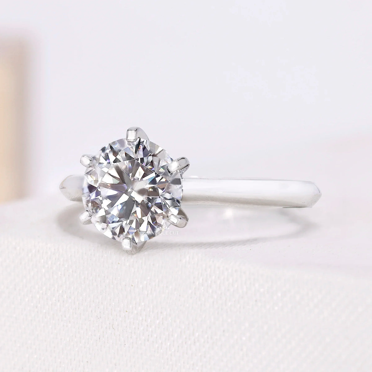 10k White Gold, 14k White Gold, 18k White Gold, Platinum