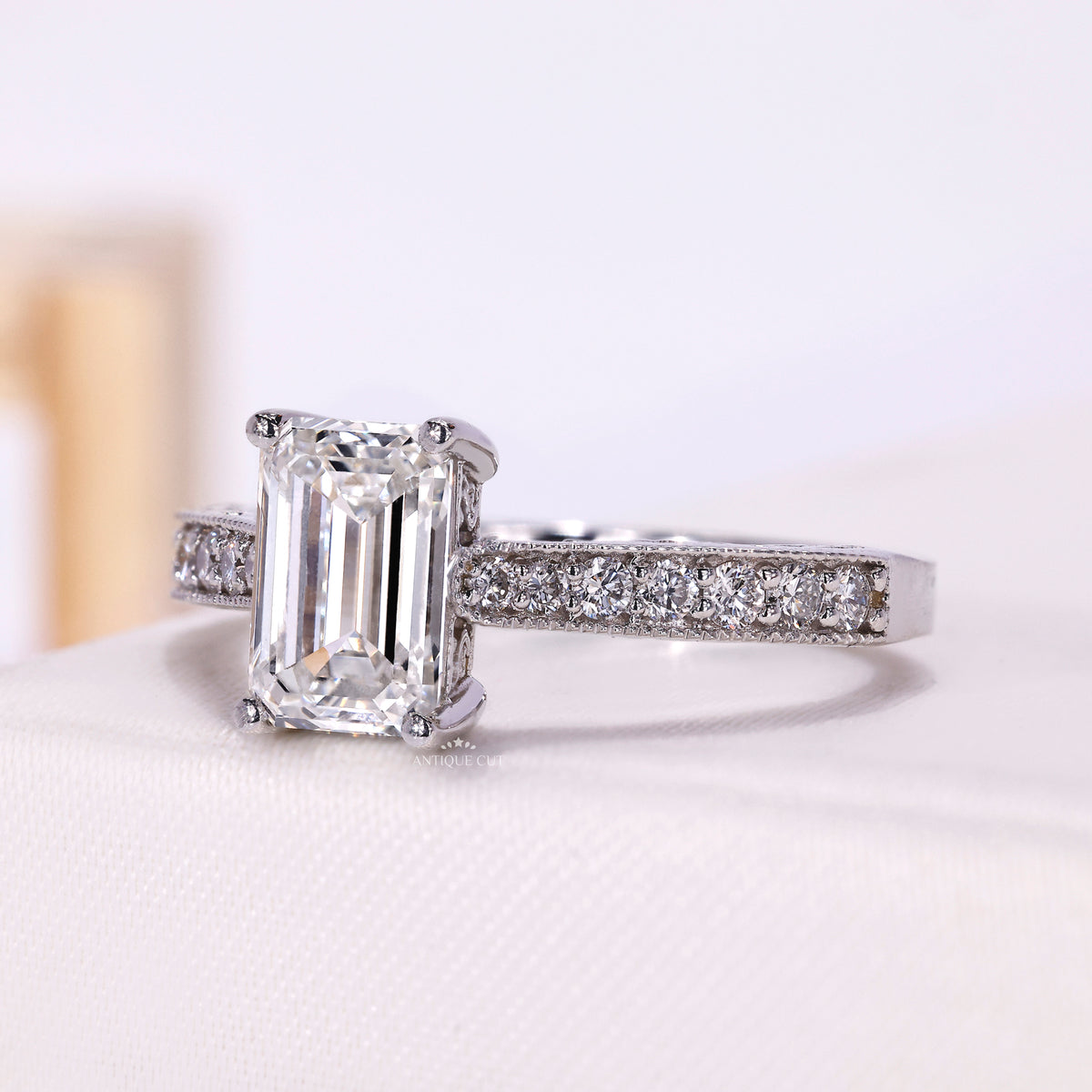 10k White Gold, 14k White Gold, 18k White Gold, Platinum