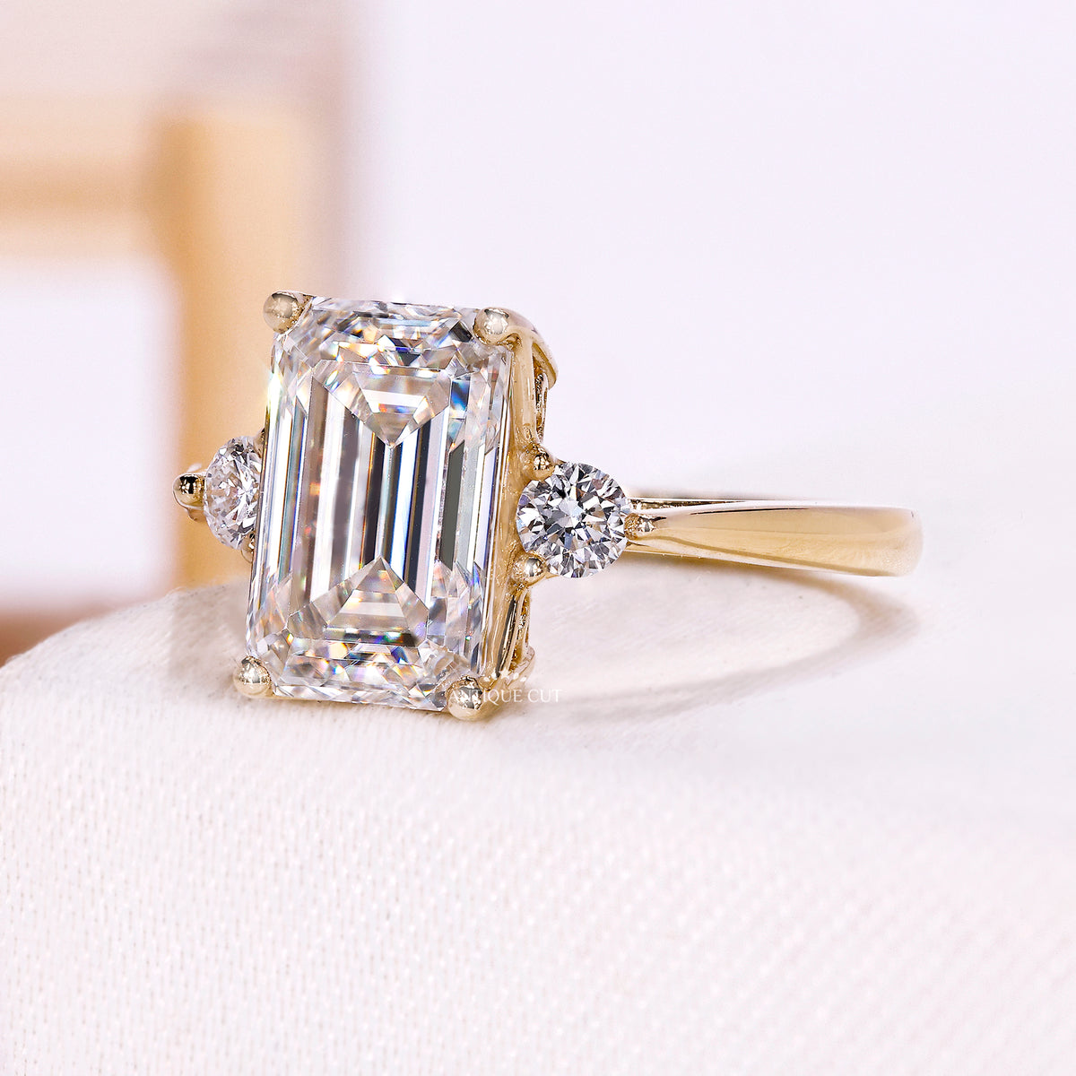 10k Yellow Gold, 14k Yellow Gold, 18k Yellow Gold