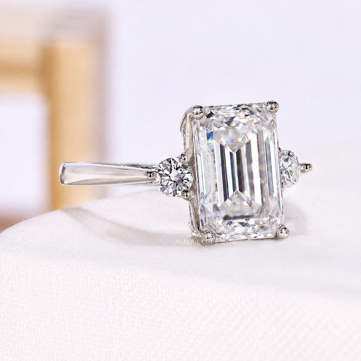10k White Gold, 14k White Gold, 18k White Gold, Platinum