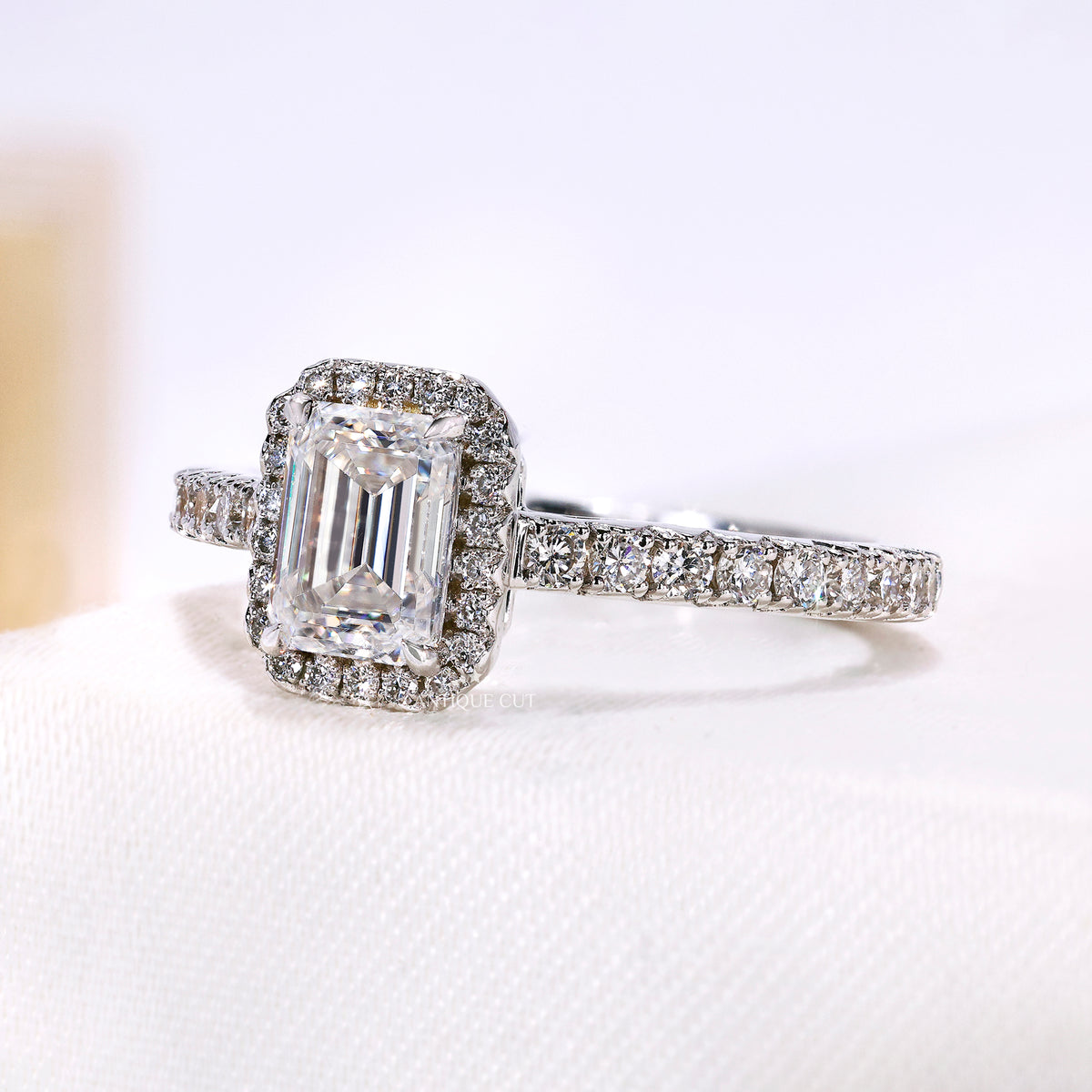10k White Gold, 14k White Gold, 18k White Gold, Platinum