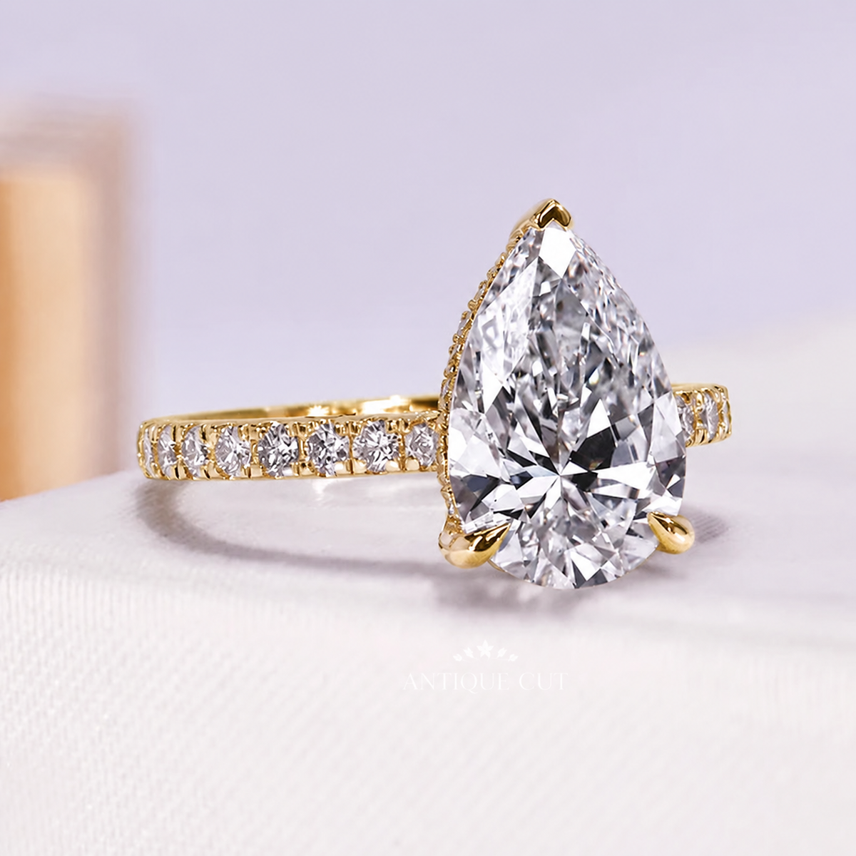 10k Yellow Gold, 14k Yellow Gold, 18k Yellow Gold