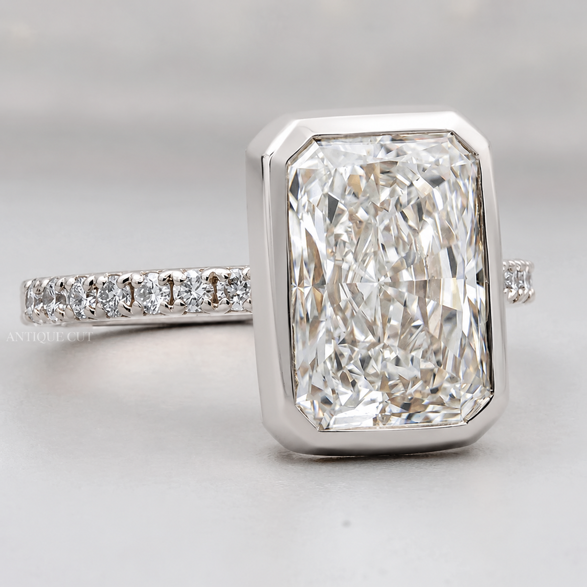 10k White Gold, 14k White Gold, 18k White Gold, Platinum