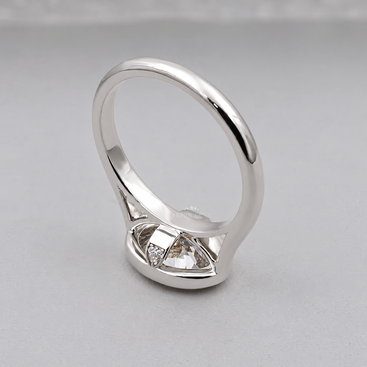 10k White Gold, 14k White Gold, 18k White Gold, Platinum