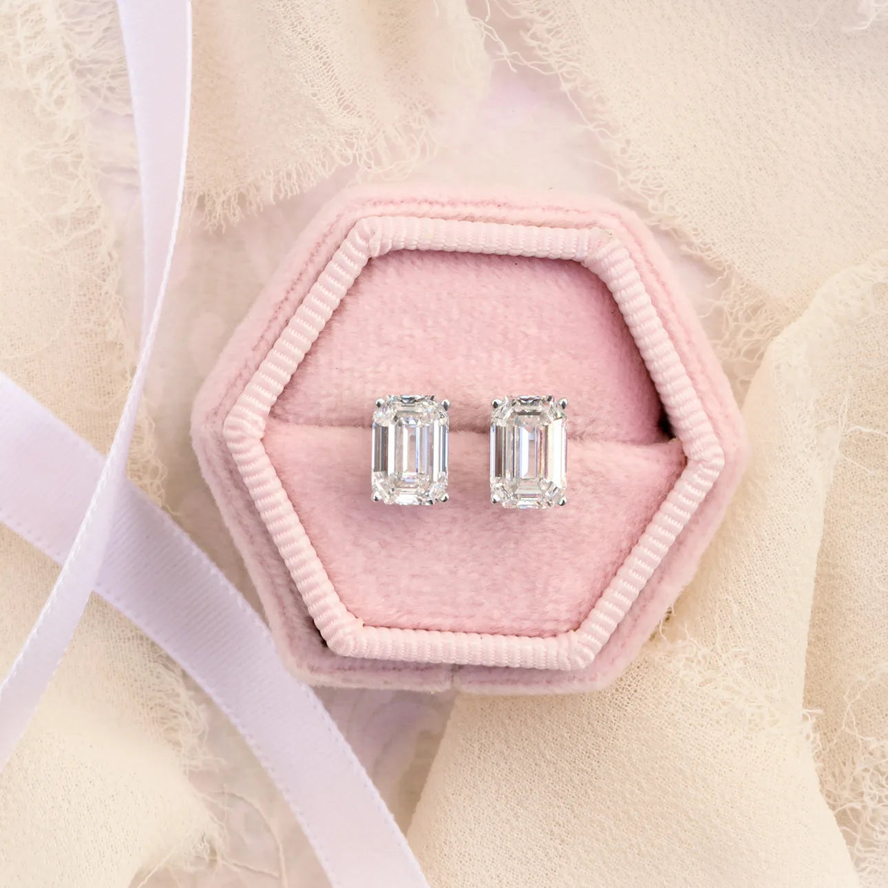 #Color_White Gold