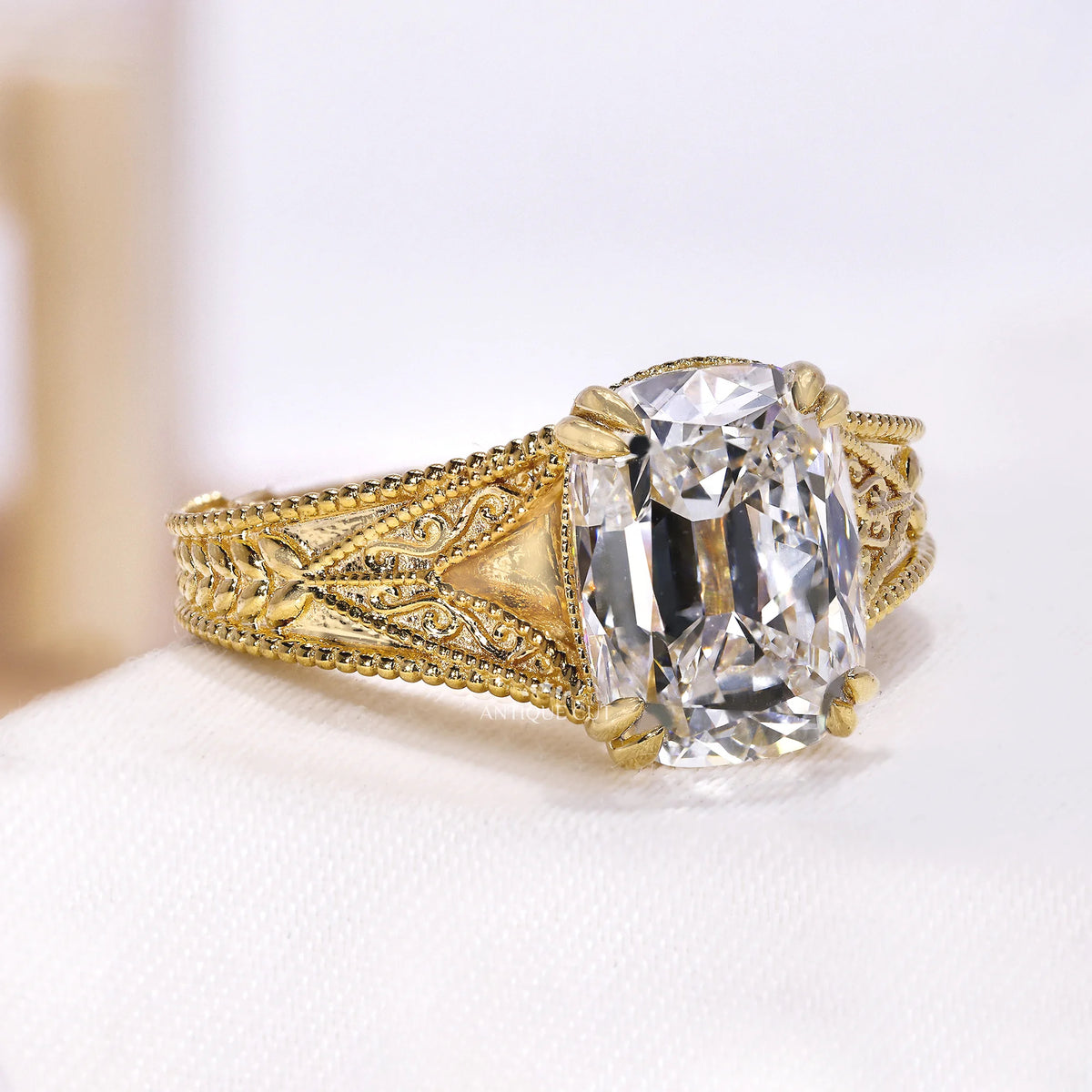 10k Yellow Gold, 14k Yellow Gold, 18k Yellow Gold