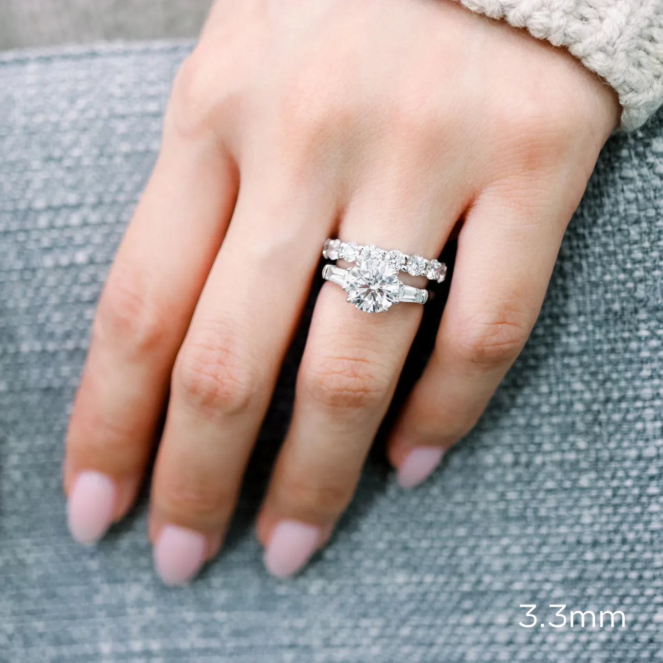 #Color_White Gold