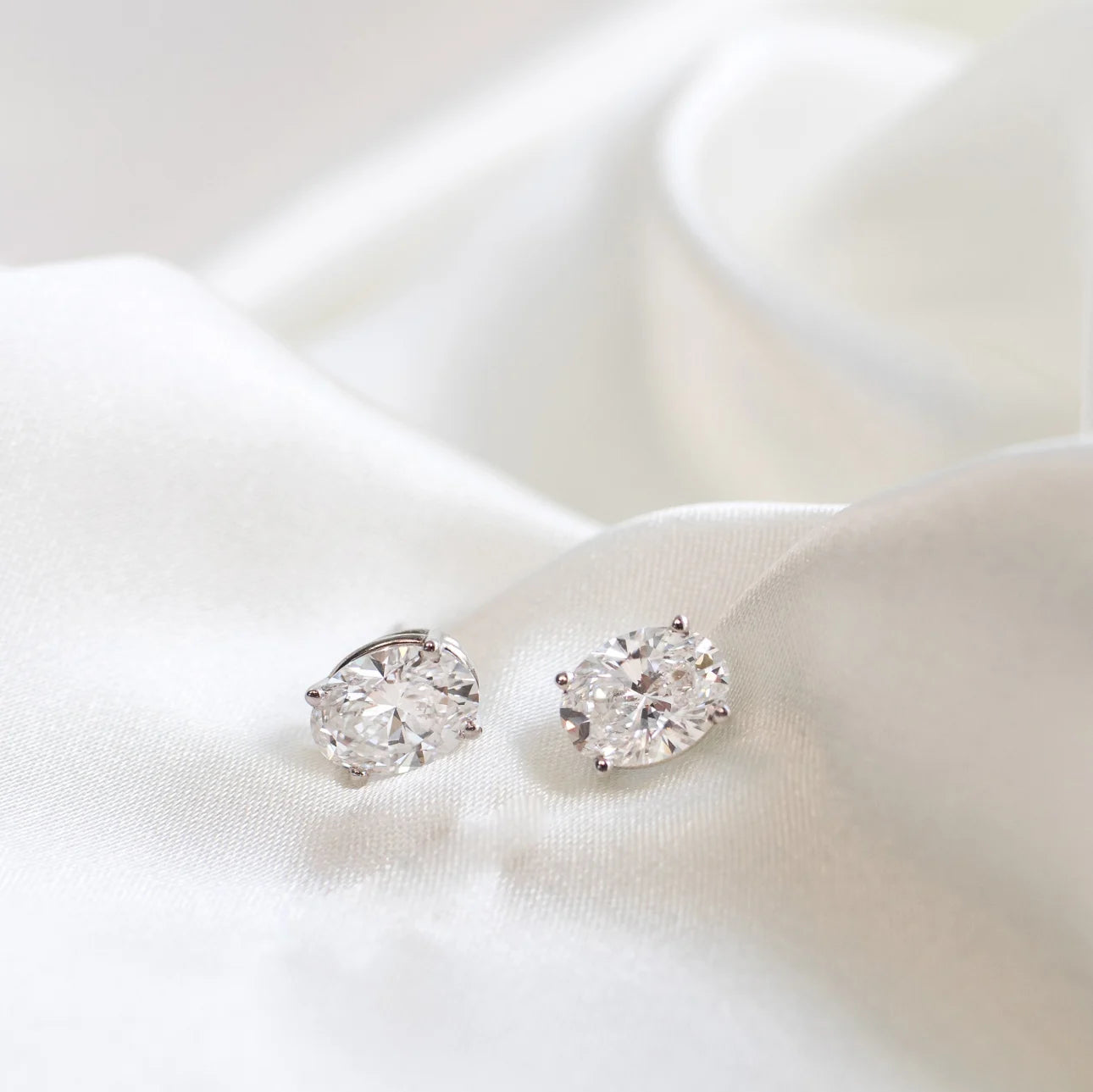 #Color_White Gold