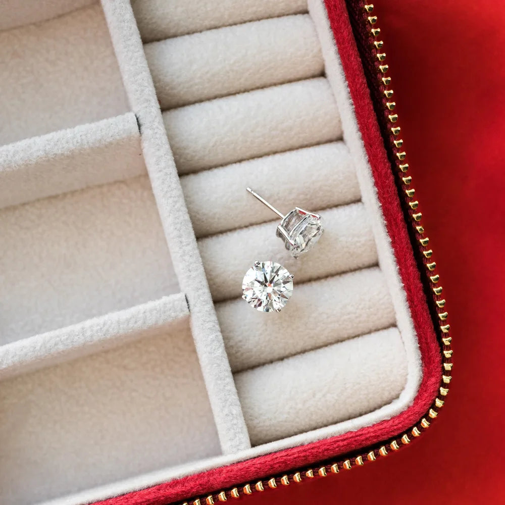 Round Lab Grown Diamond Stud Earring, EF Color, VS Clarity, IGI Certified