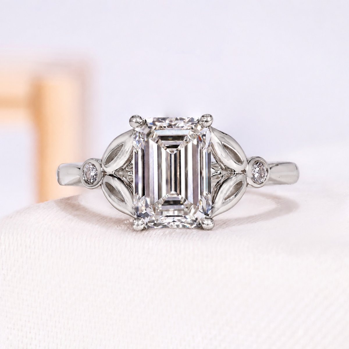 10k White Gold, 14k White Gold, 18k White Gold, Platinum