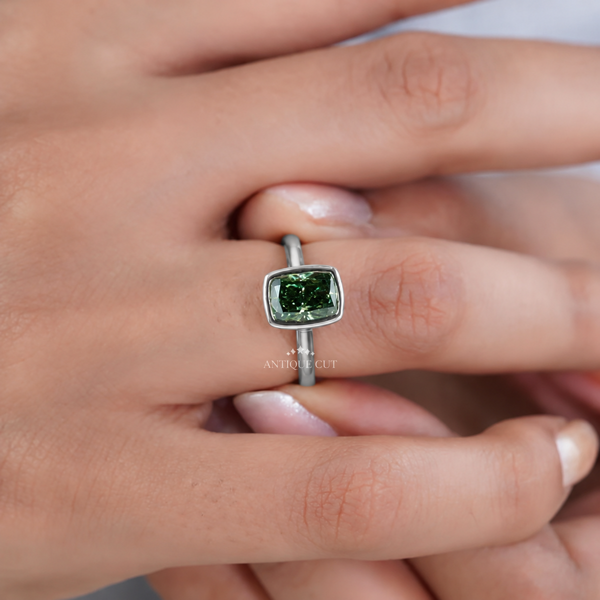 10k White Gold, 14k White Gold, 18k White Gold, Platinum