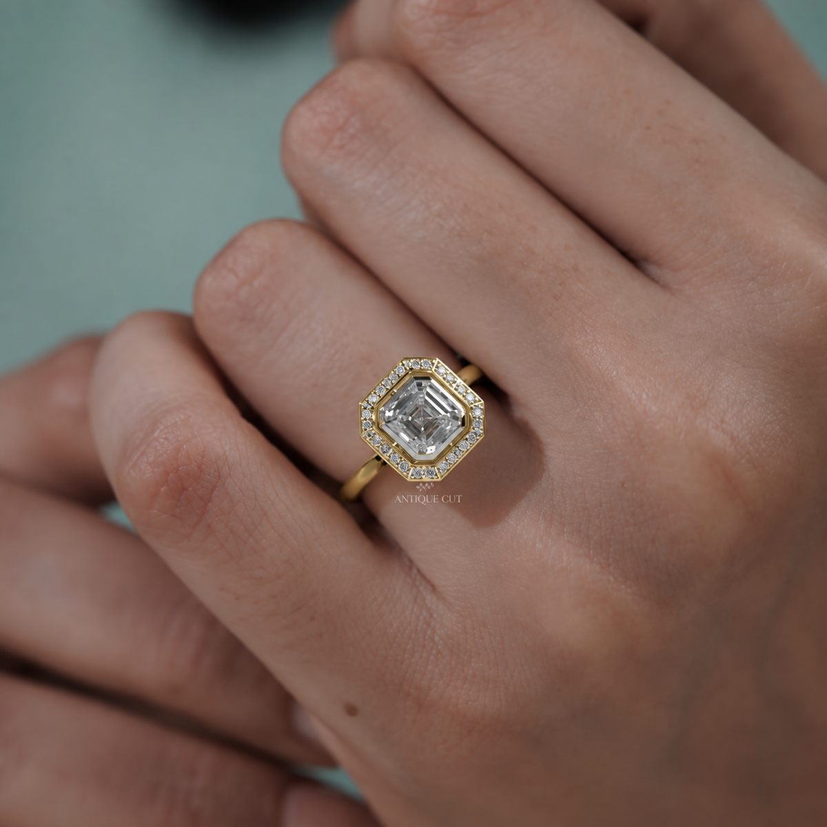 10k Yellow Gold, 14k Yellow Gold, 18k Yellow Gold