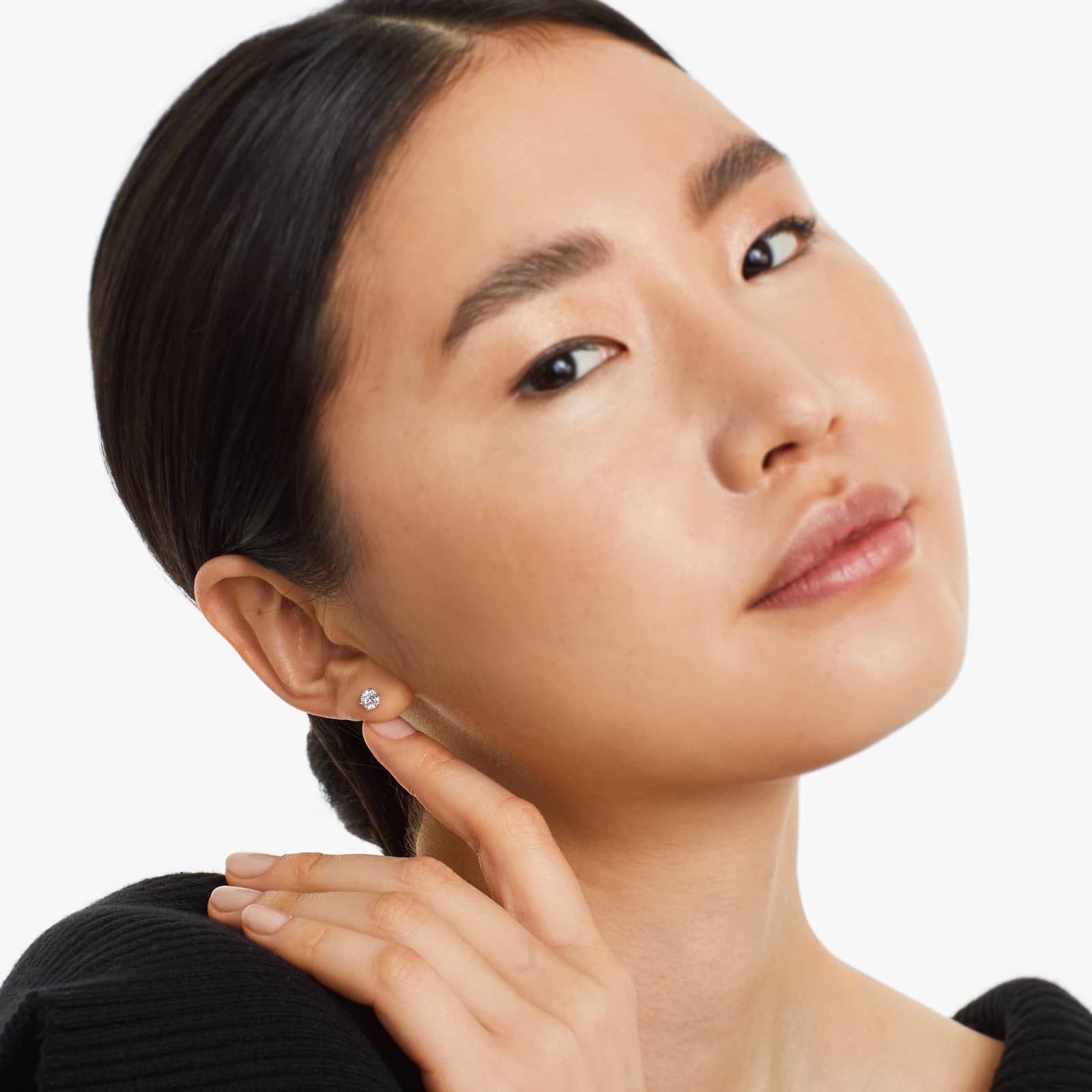 Boucle d'oreille à tige en diamant créée en laboratoire en fil d'or jaune 14 carats