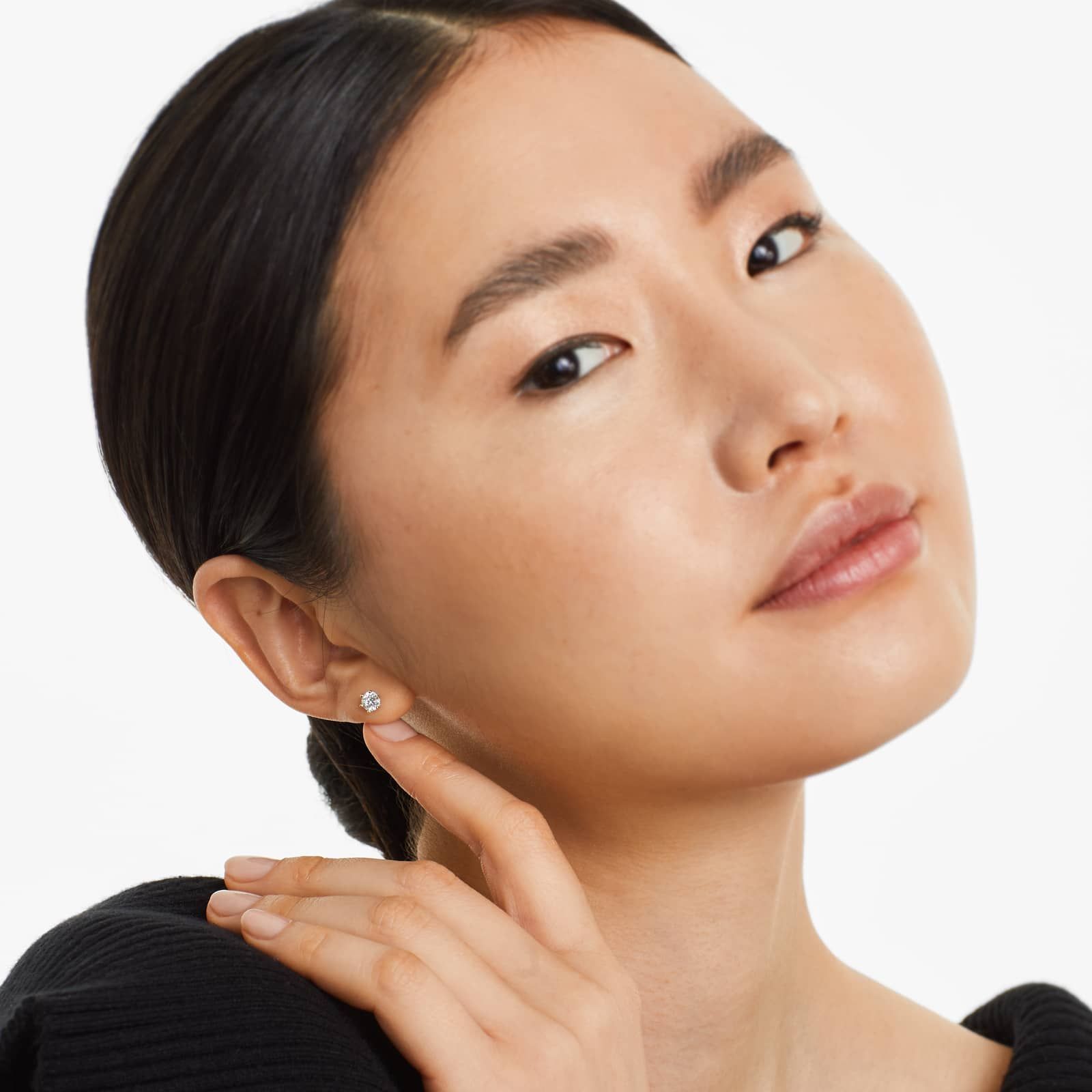 Boucle d'oreille à tige en diamant créée en laboratoire en fil d'or jaune 14 carats