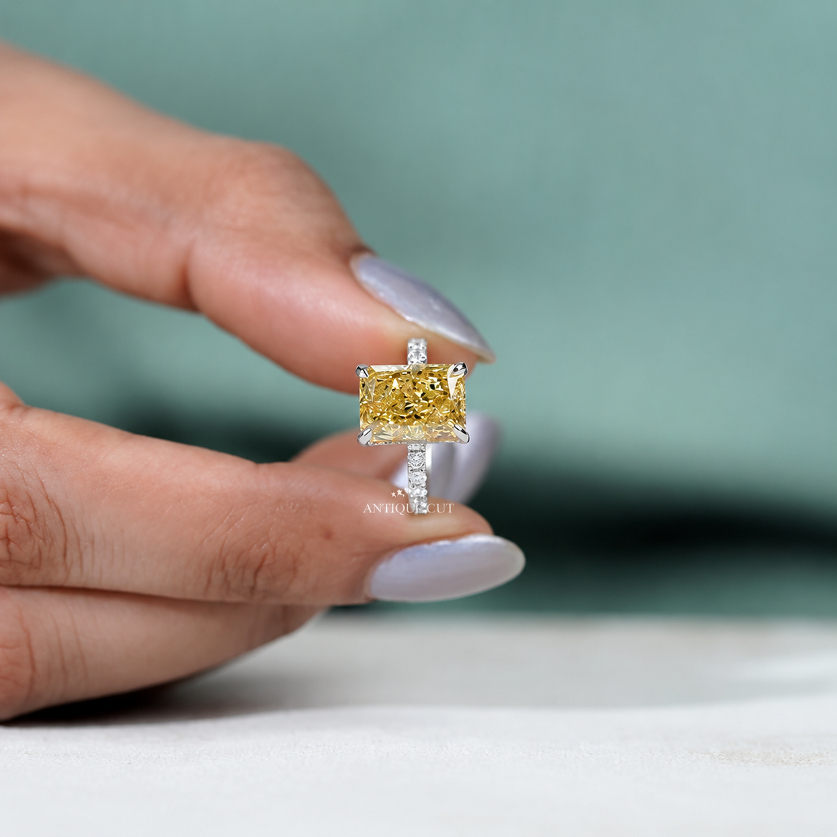 10k White Gold, 14k White Gold, 18k White Gold, Platinum